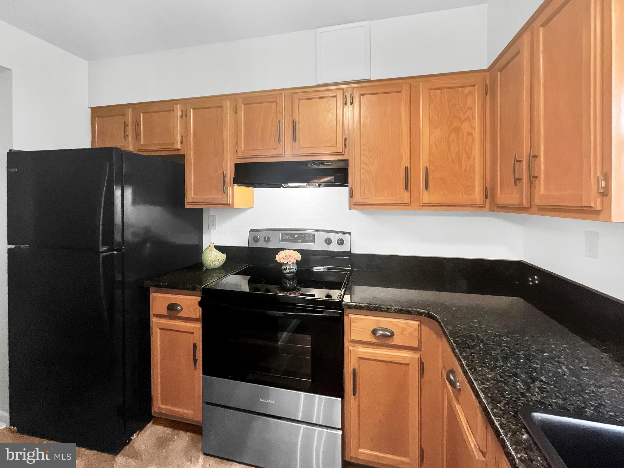 LEXINGTON WOODS - Residential