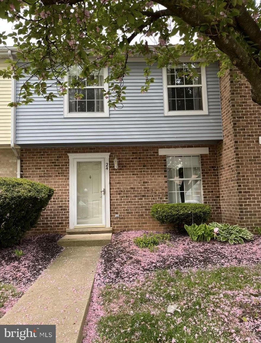 BACK ON THE MARKET DUE TO BUYER GETTING COLD FEET.. 
Welcome to this stunning 2 bedroom 1.5 bath townhome located in a quiet neighborhood just minutes from shopping and I83 in Northern York. This home has been completely renovated with brand-new flooring and paint, as well as, the kitchen features granite countertops, new appliances, and updated hardware on the cabinets. The bathrooms have new toilets and vanities, and all the doors have been updated with new knobs. One of the standout features of this home is the brand-new sliding glass door with entrance floor matting, ensuring that dirt doesn't get tracked in. There is a patio in the back for entertaining with a line of trees to make it more private. This townhome is perfect for those looking for a move-in-ready property in a convenient location. Don't miss out on this fantastic opportunity to own a beautifully updated home in a desirable area. Schedule your showing today! Pictures will be uploaded ASAP