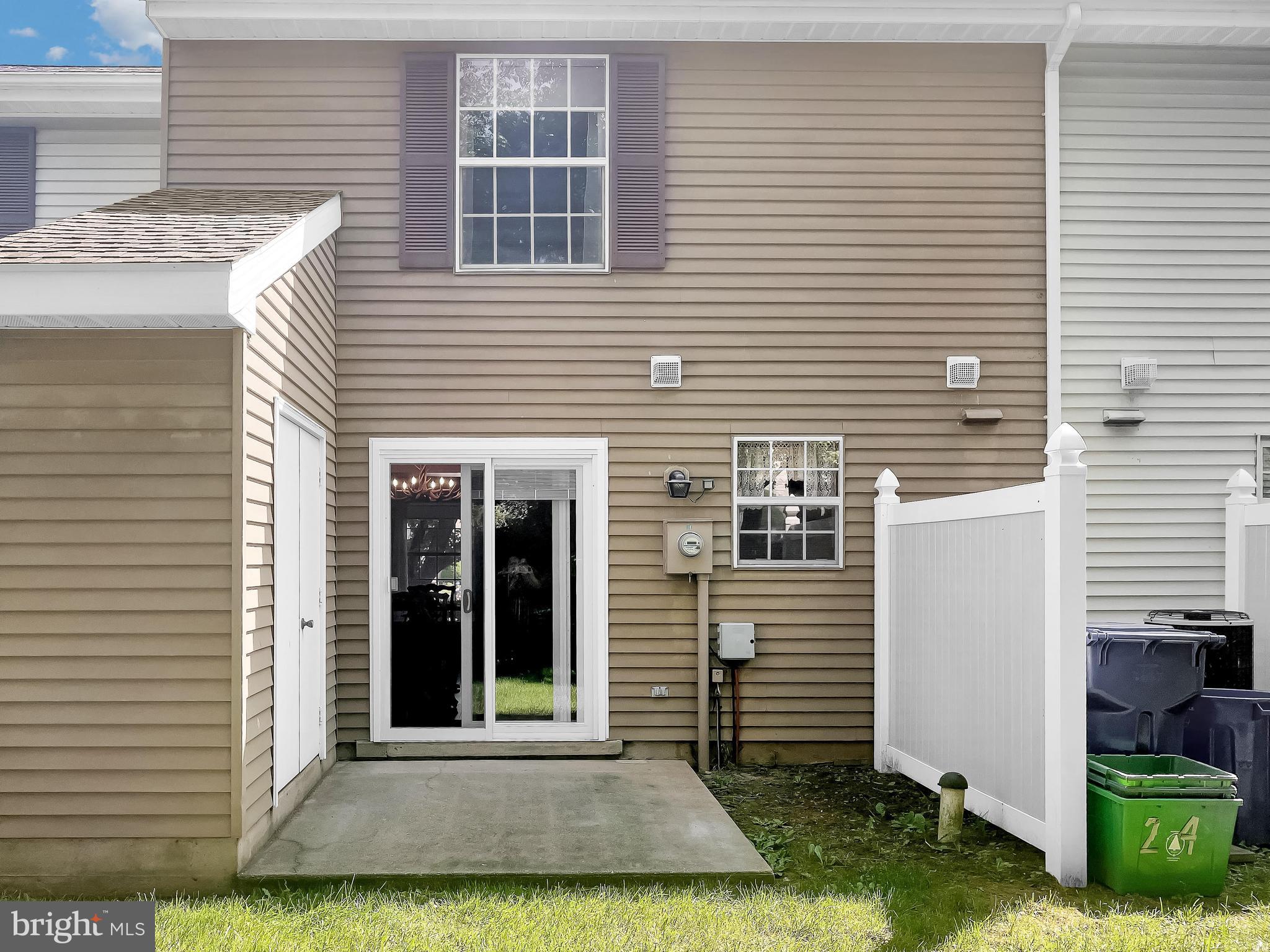 LEXINGTON WOODS - Residential