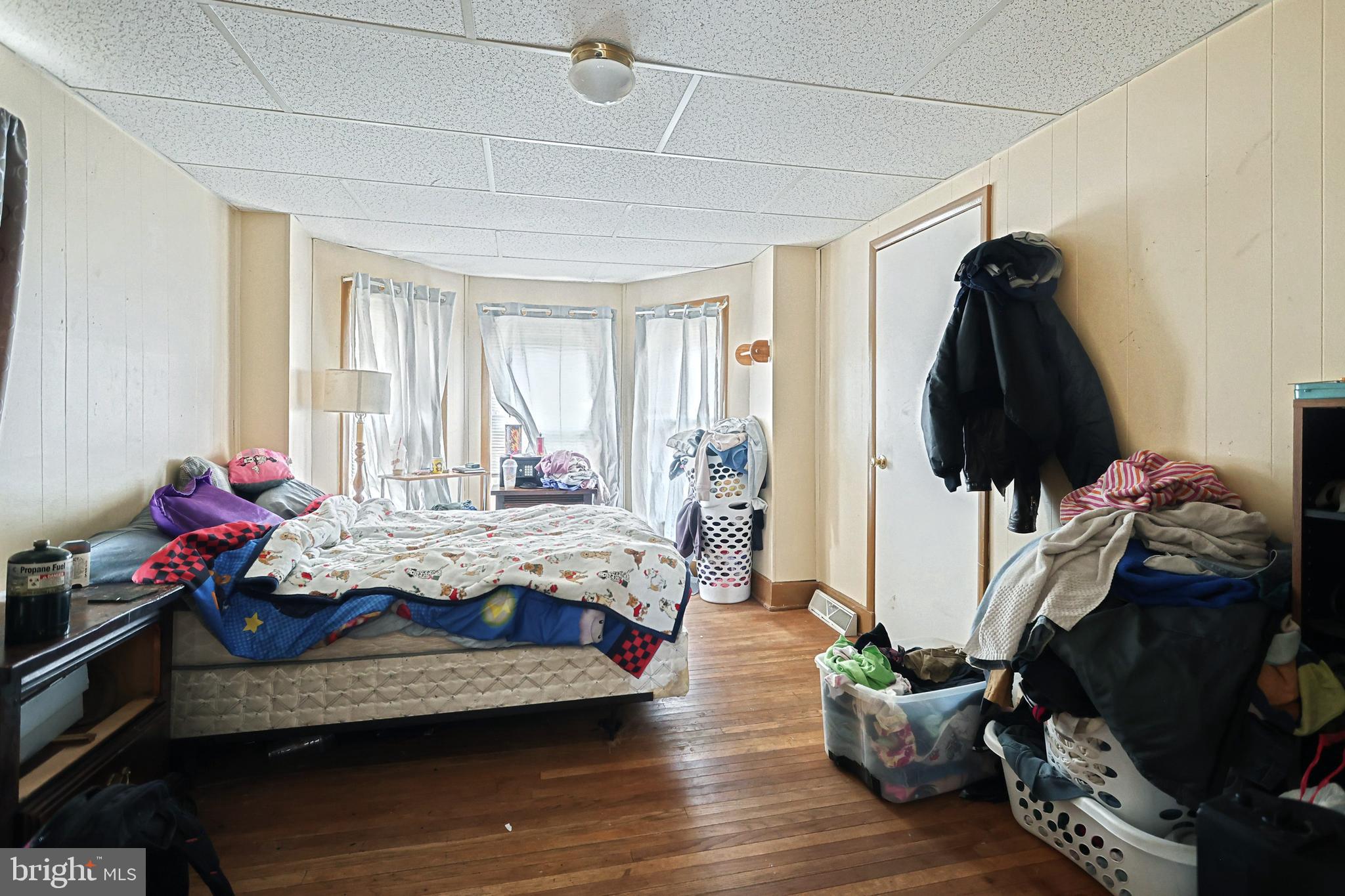 WINDSOR BORO - Residential Income