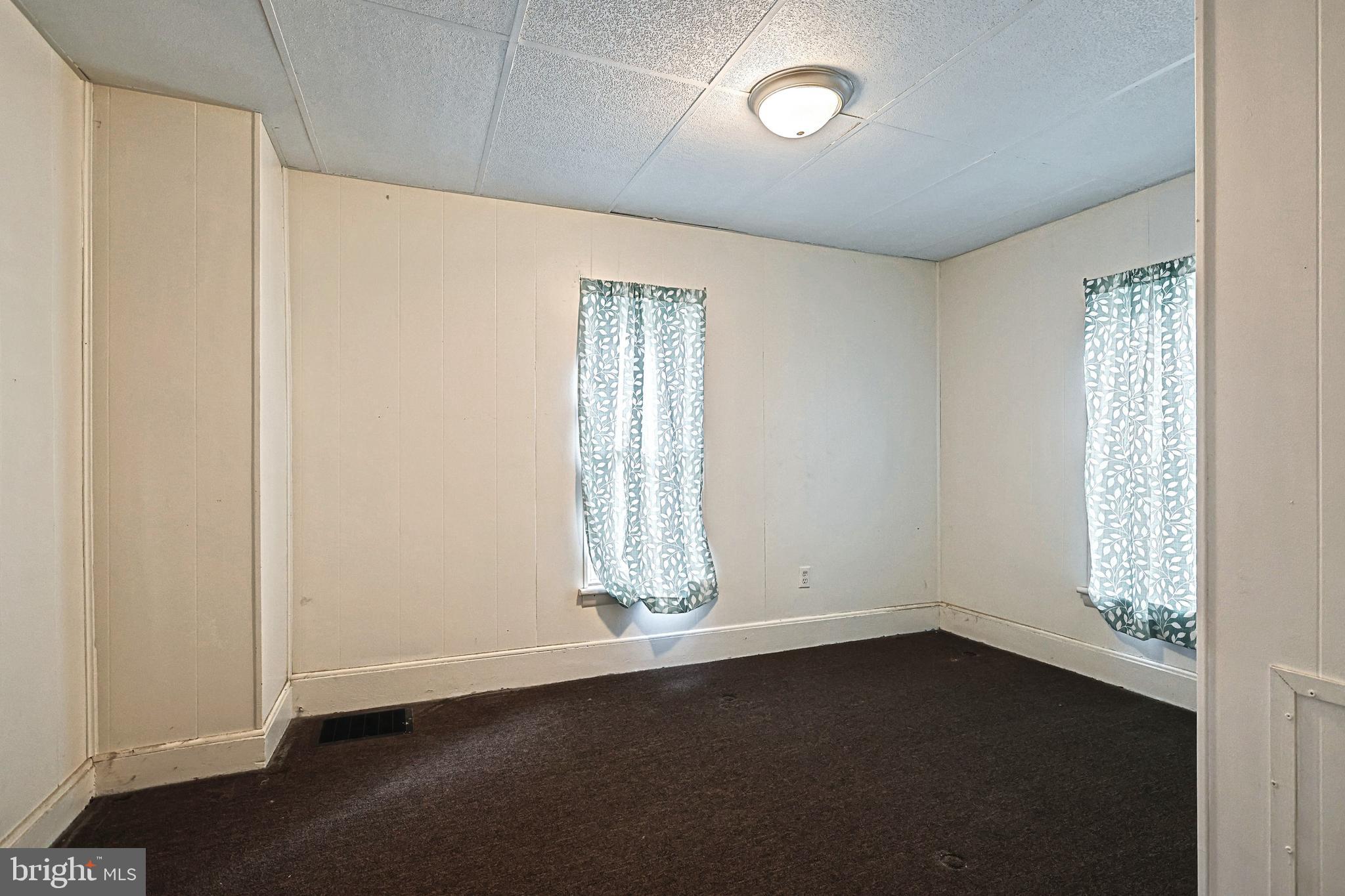 WINDSOR BORO - Residential Income