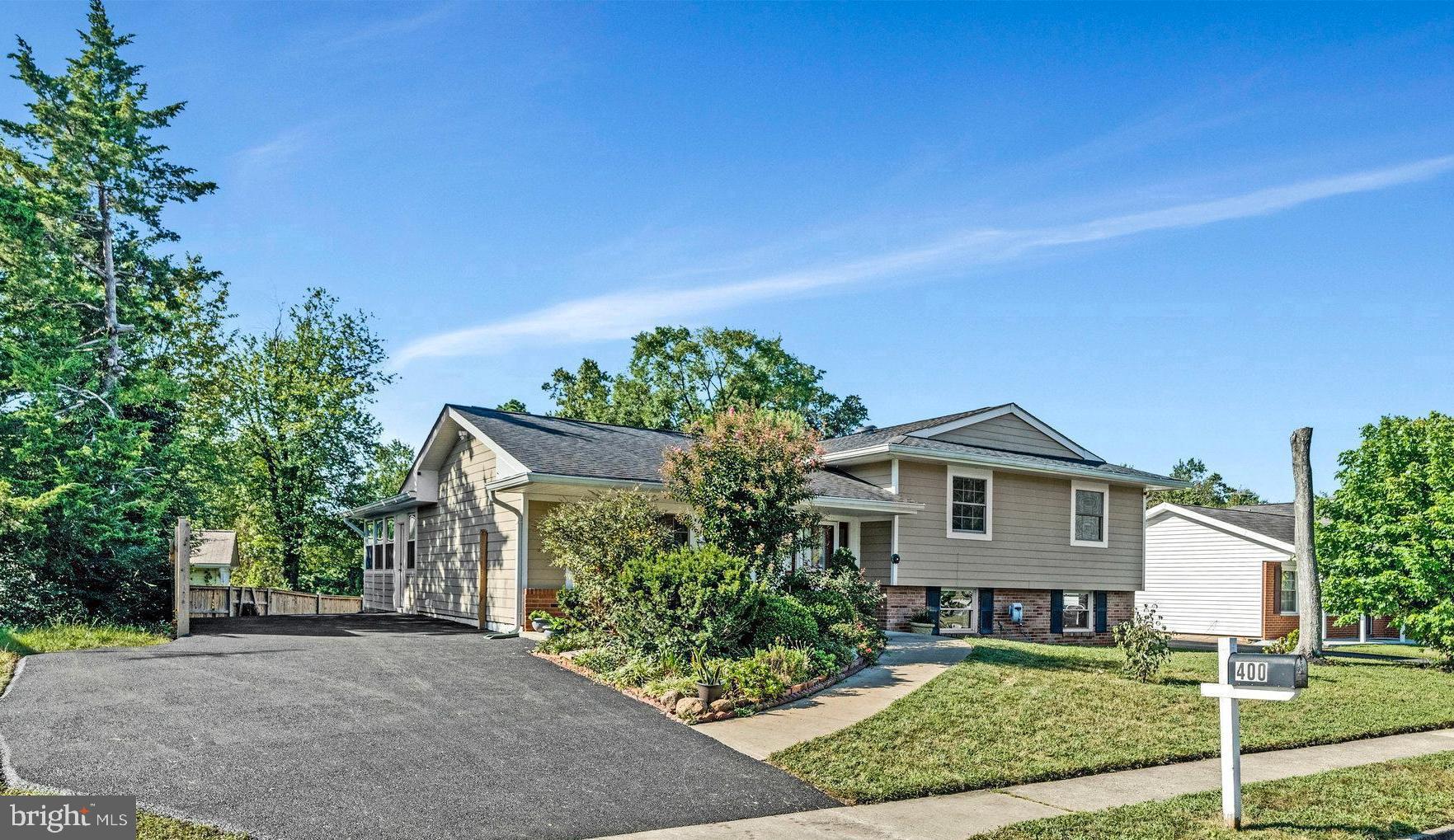 400 E POPLAR ROAD