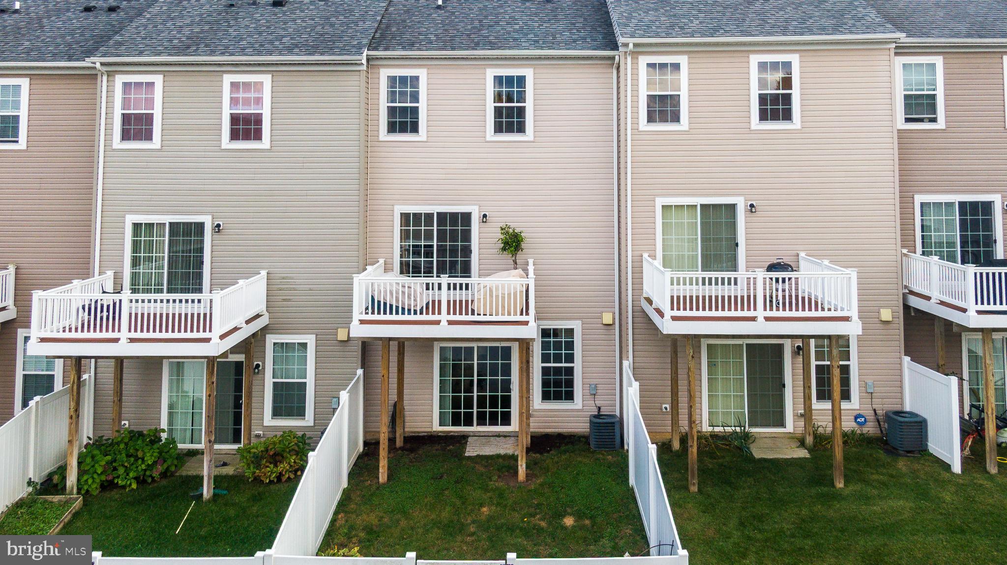 BALLARD GREEN - Residential