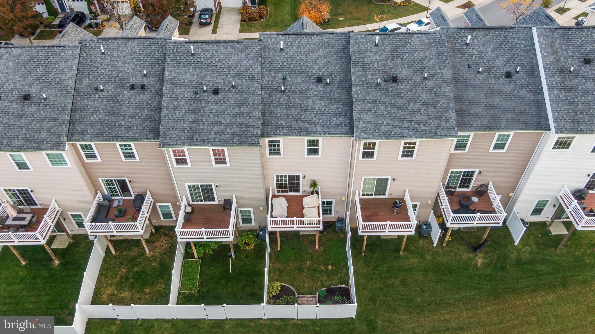 BALLARD GREEN - Residential