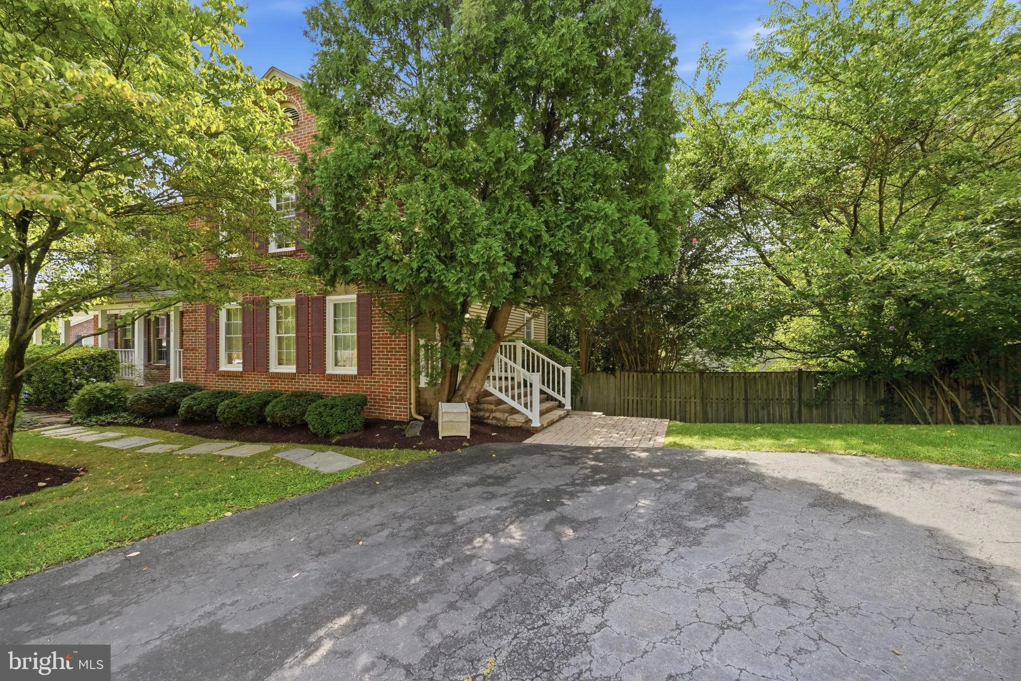 7922 Jensen Place, Bethesda, MD, 20817