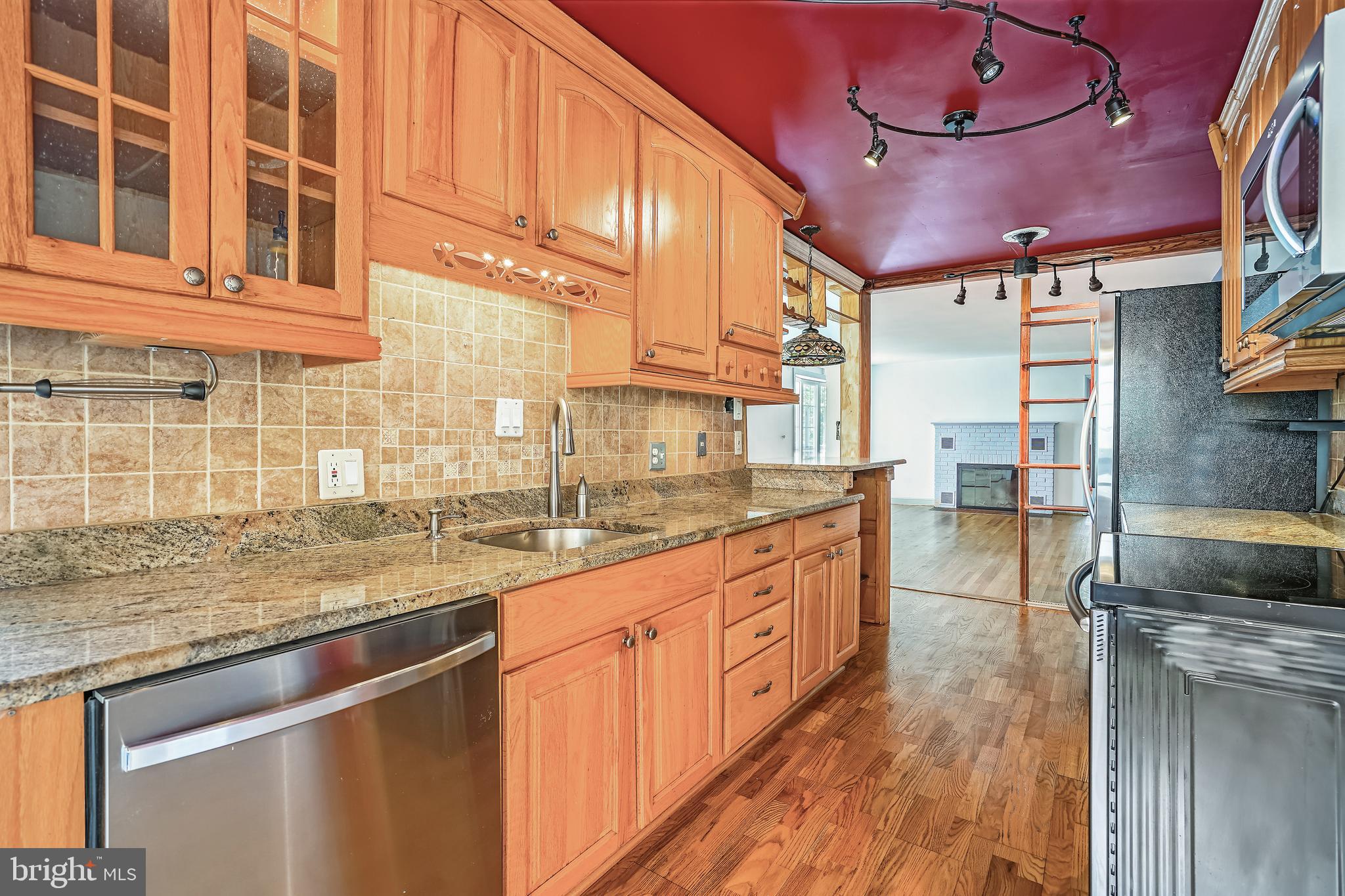 DUNN LORING - Residential