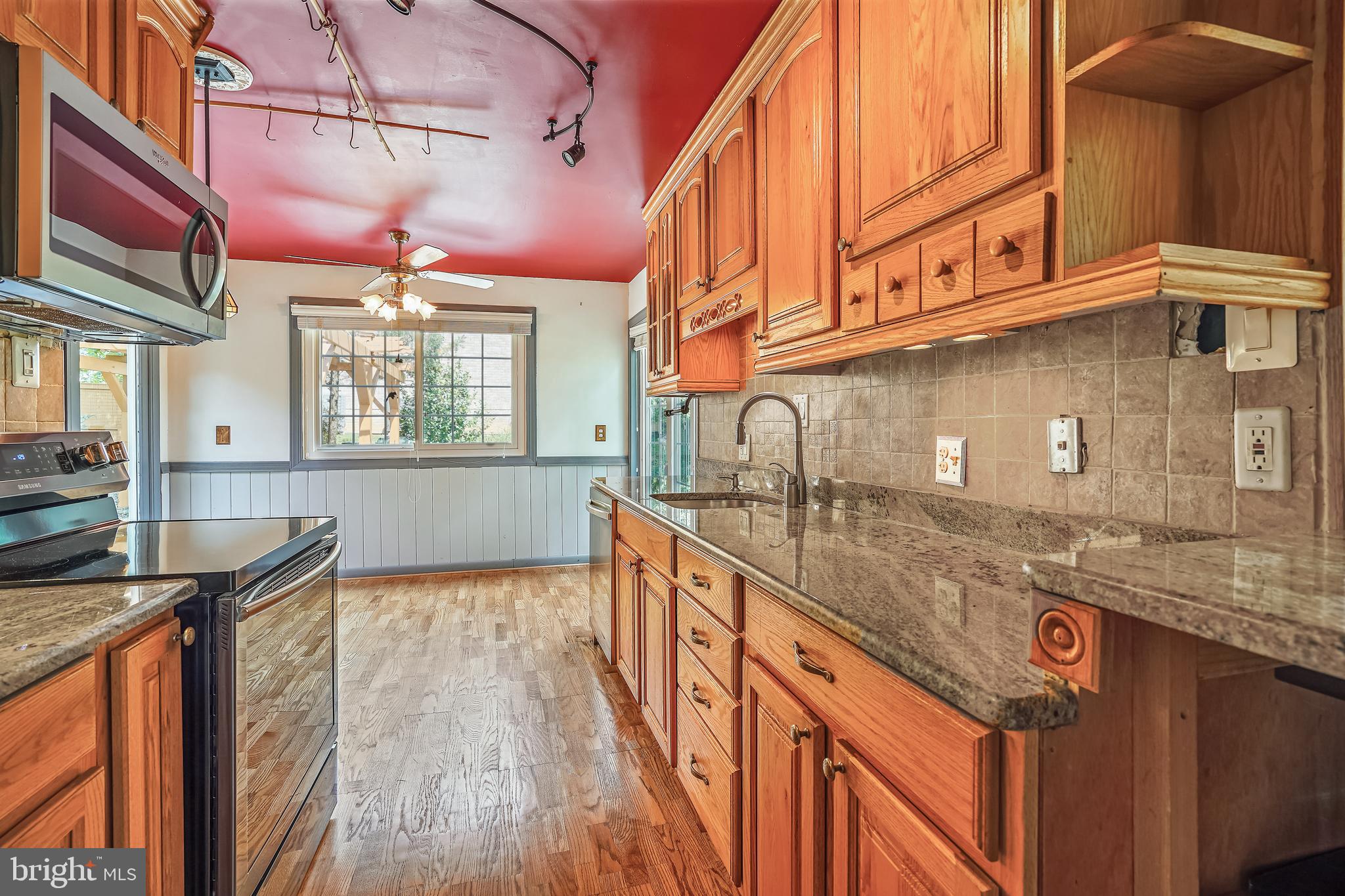 DUNN LORING - Residential