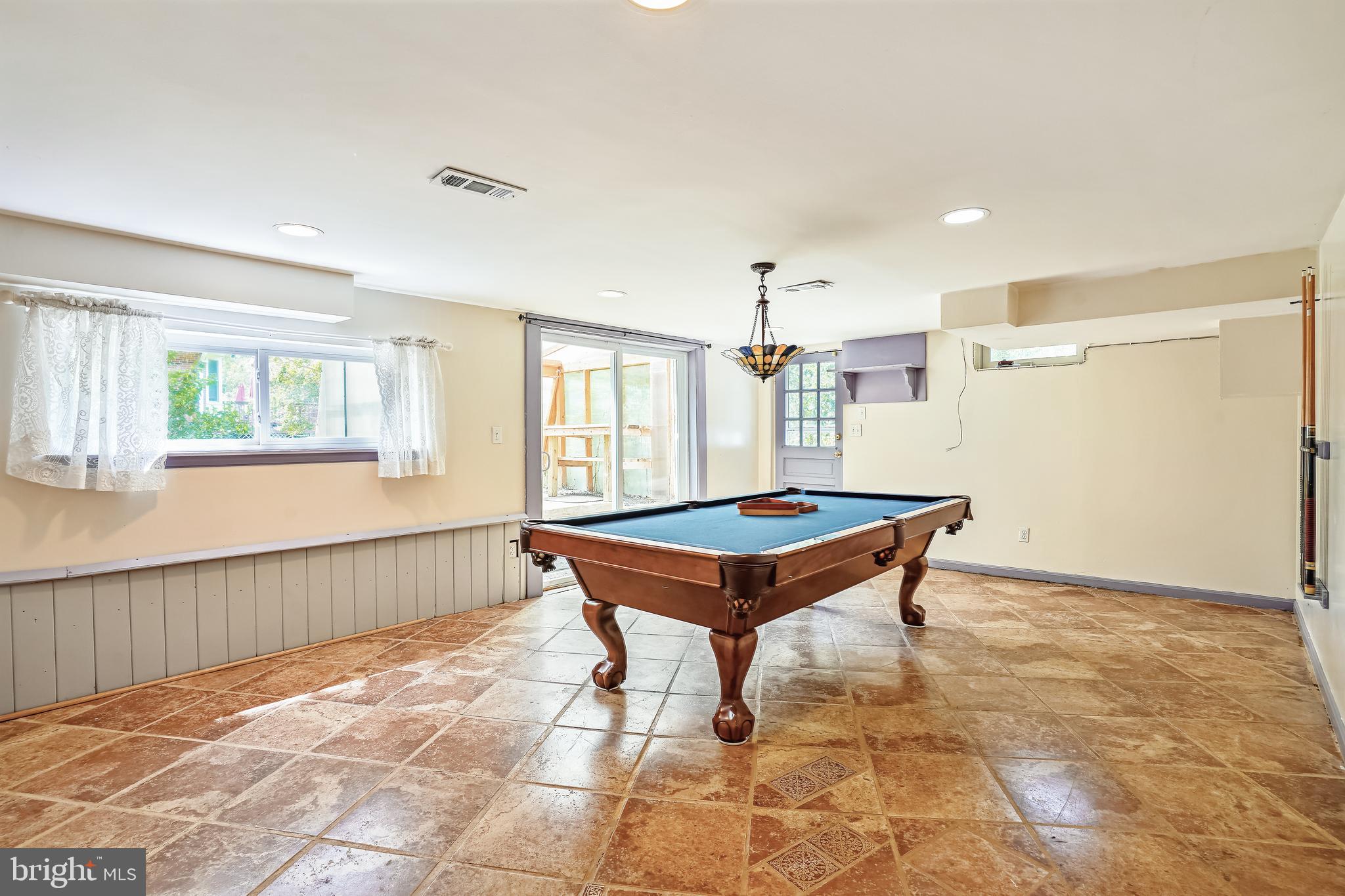 DUNN LORING - Residential