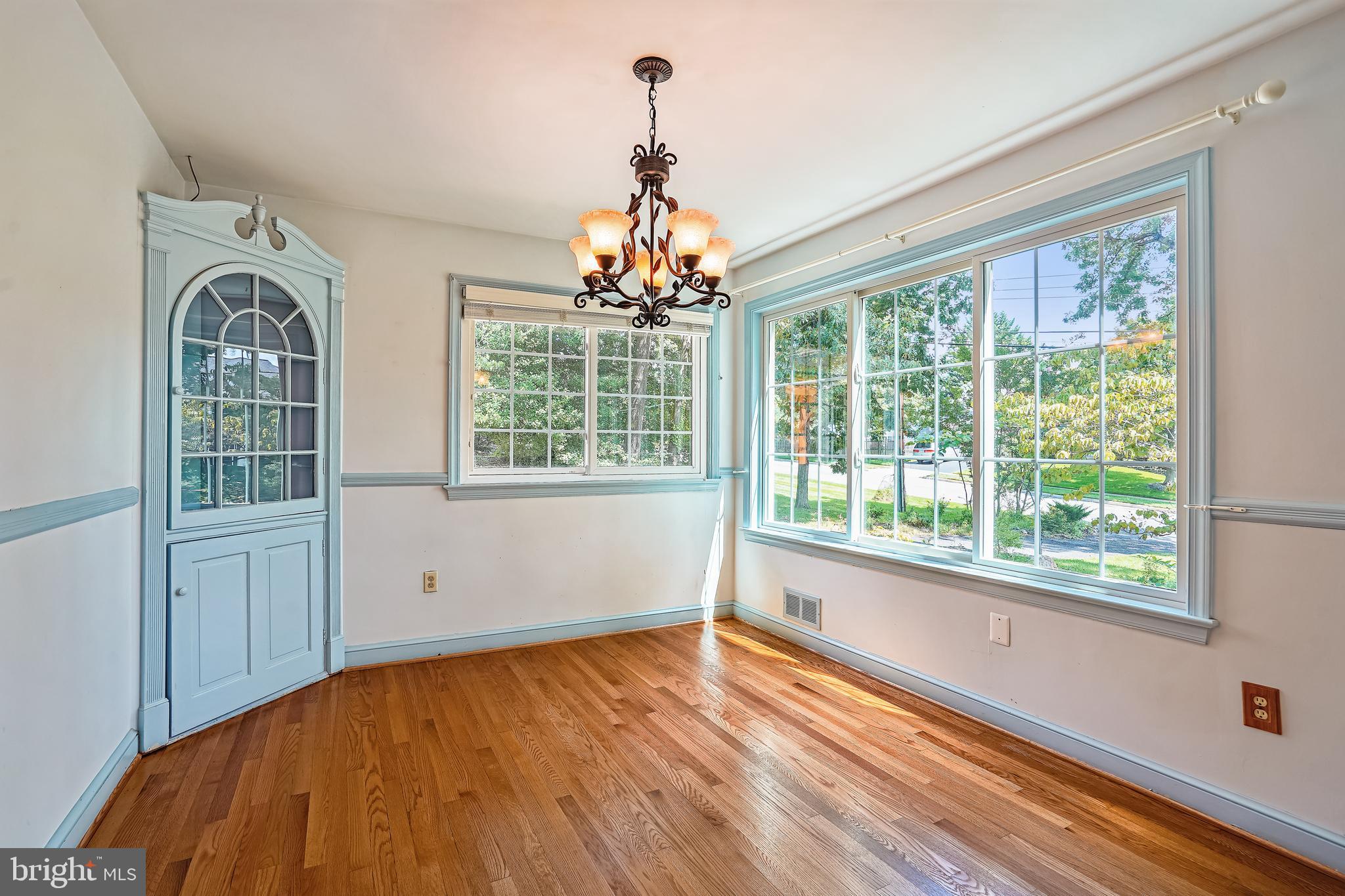 DUNN LORING - Residential