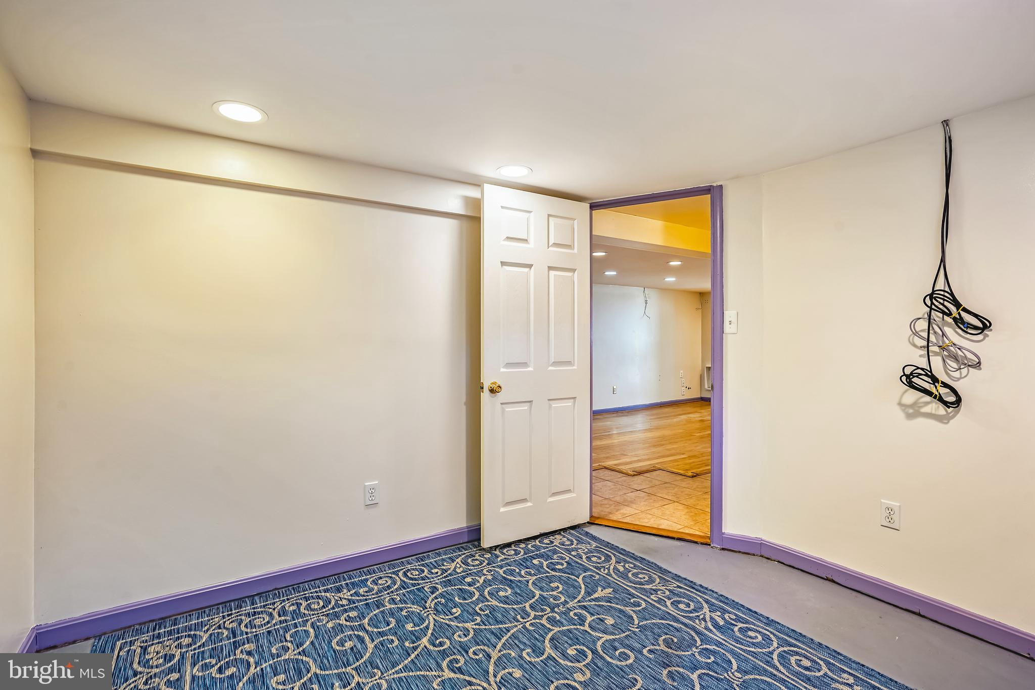 DUNN LORING - Residential