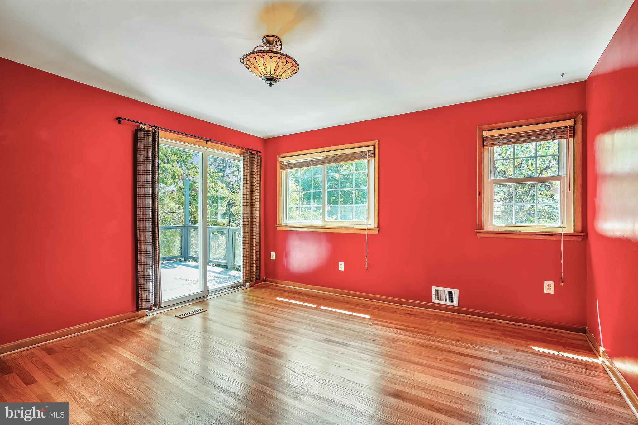 DUNN LORING - Residential