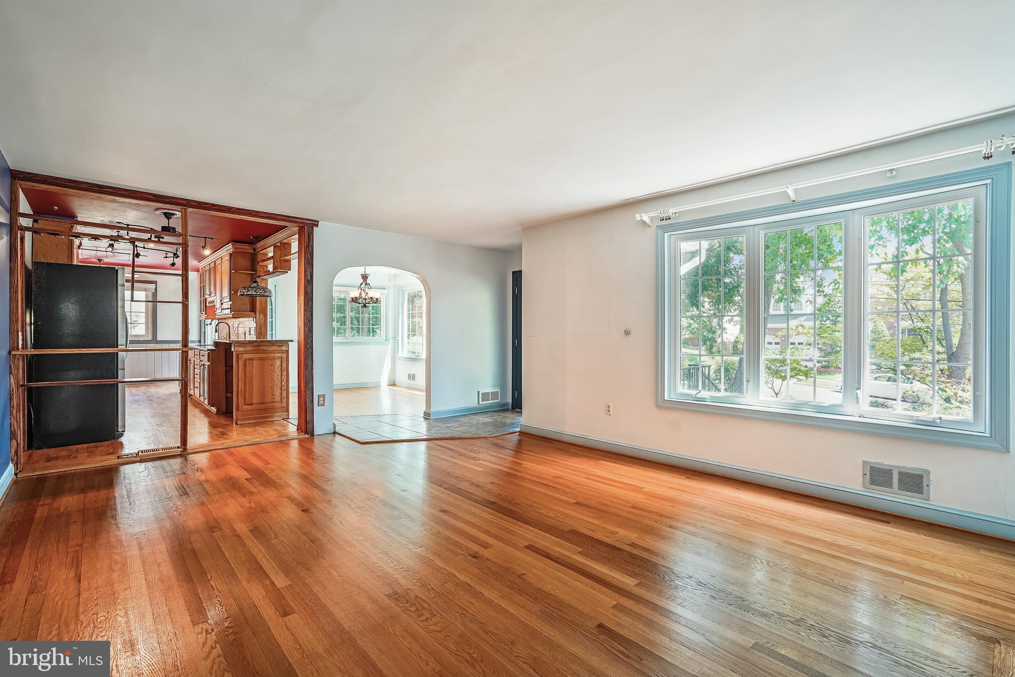 DUNN LORING - Residential