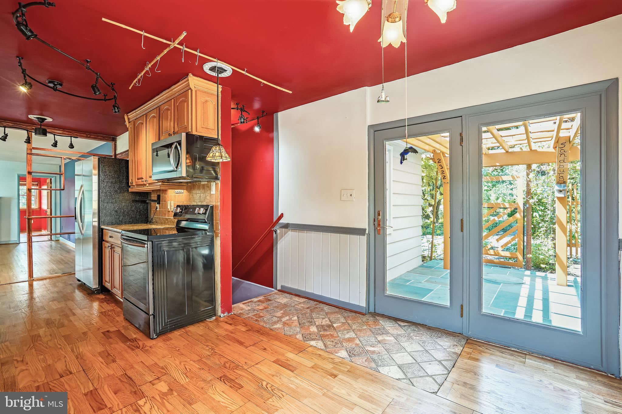 DUNN LORING - Residential