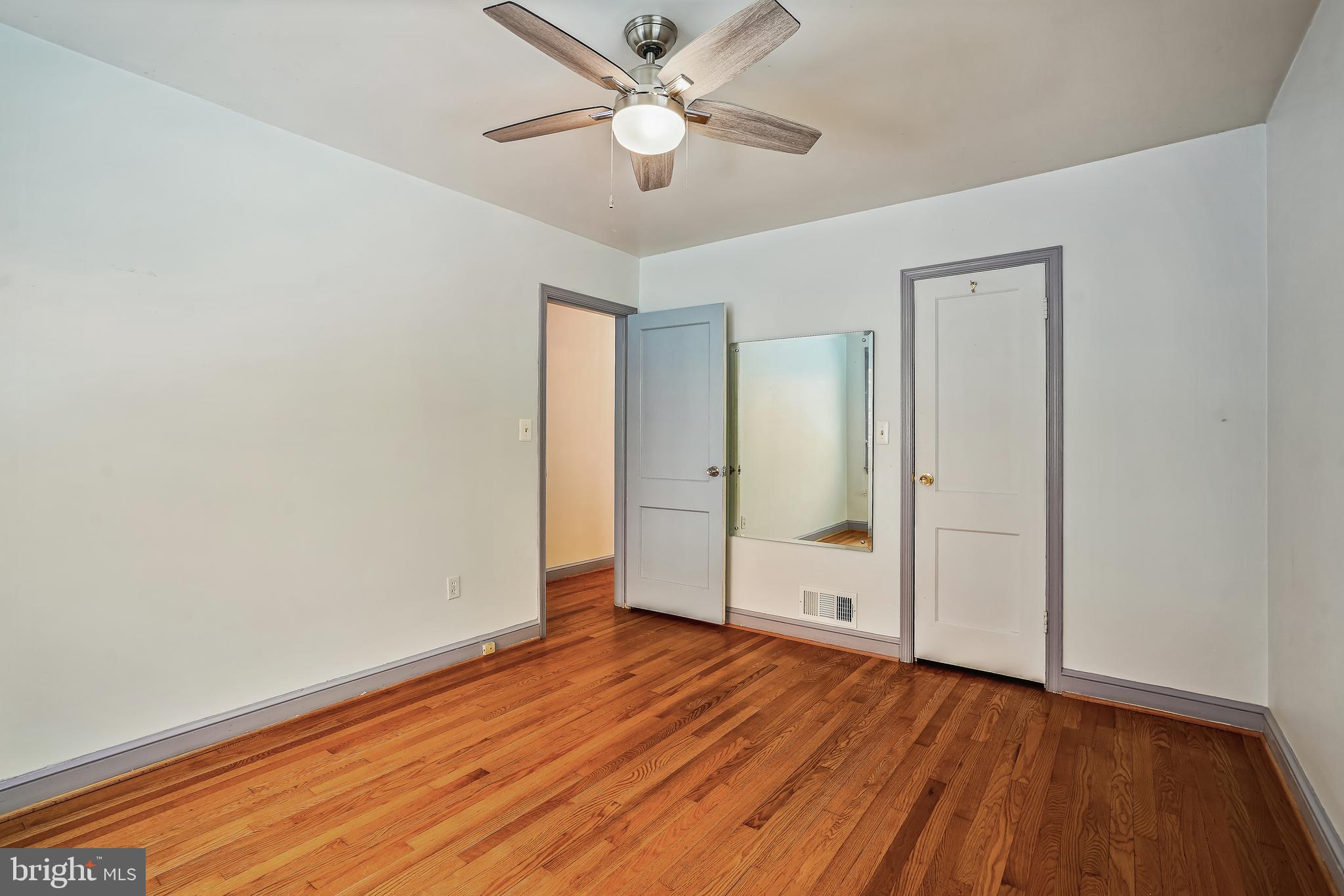 DUNN LORING - Residential