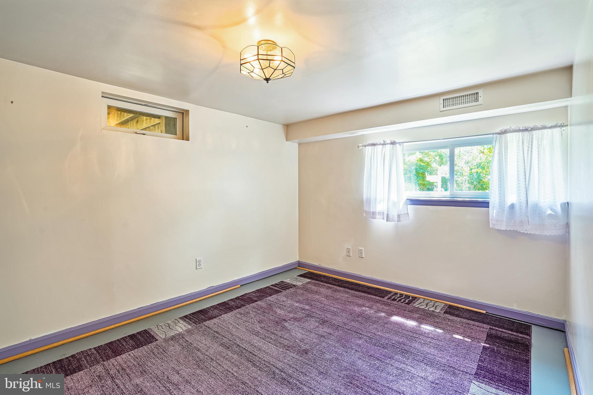 DUNN LORING - Residential