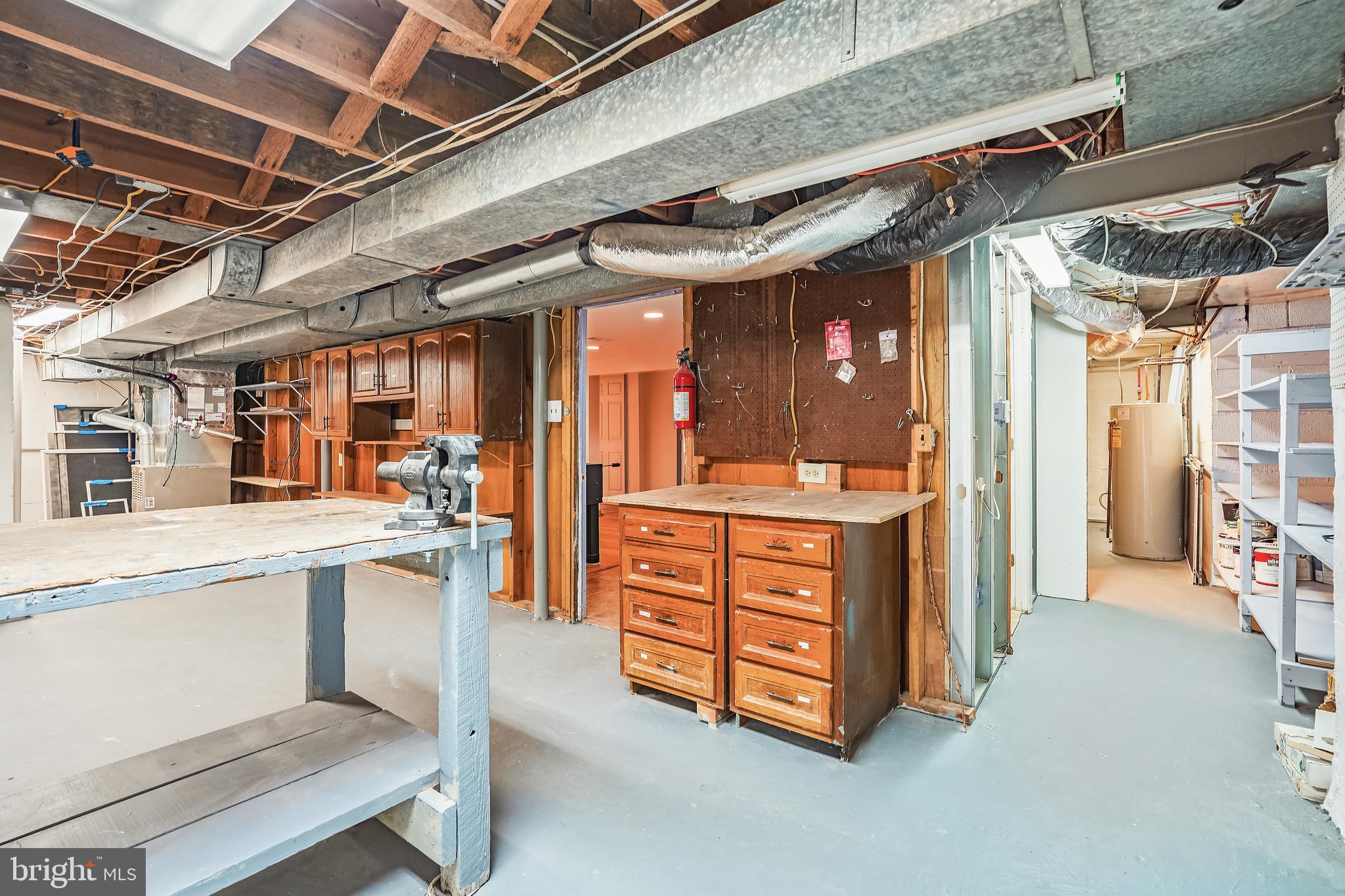 DUNN LORING - Residential