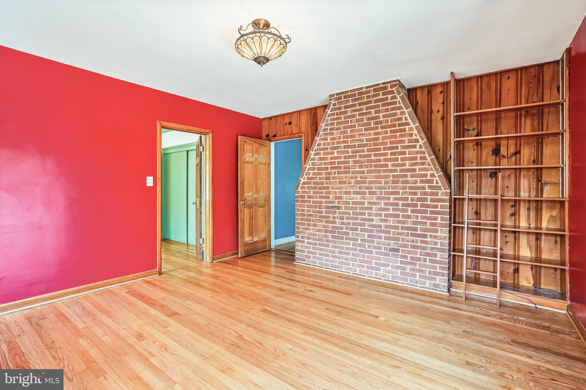 DUNN LORING - Residential