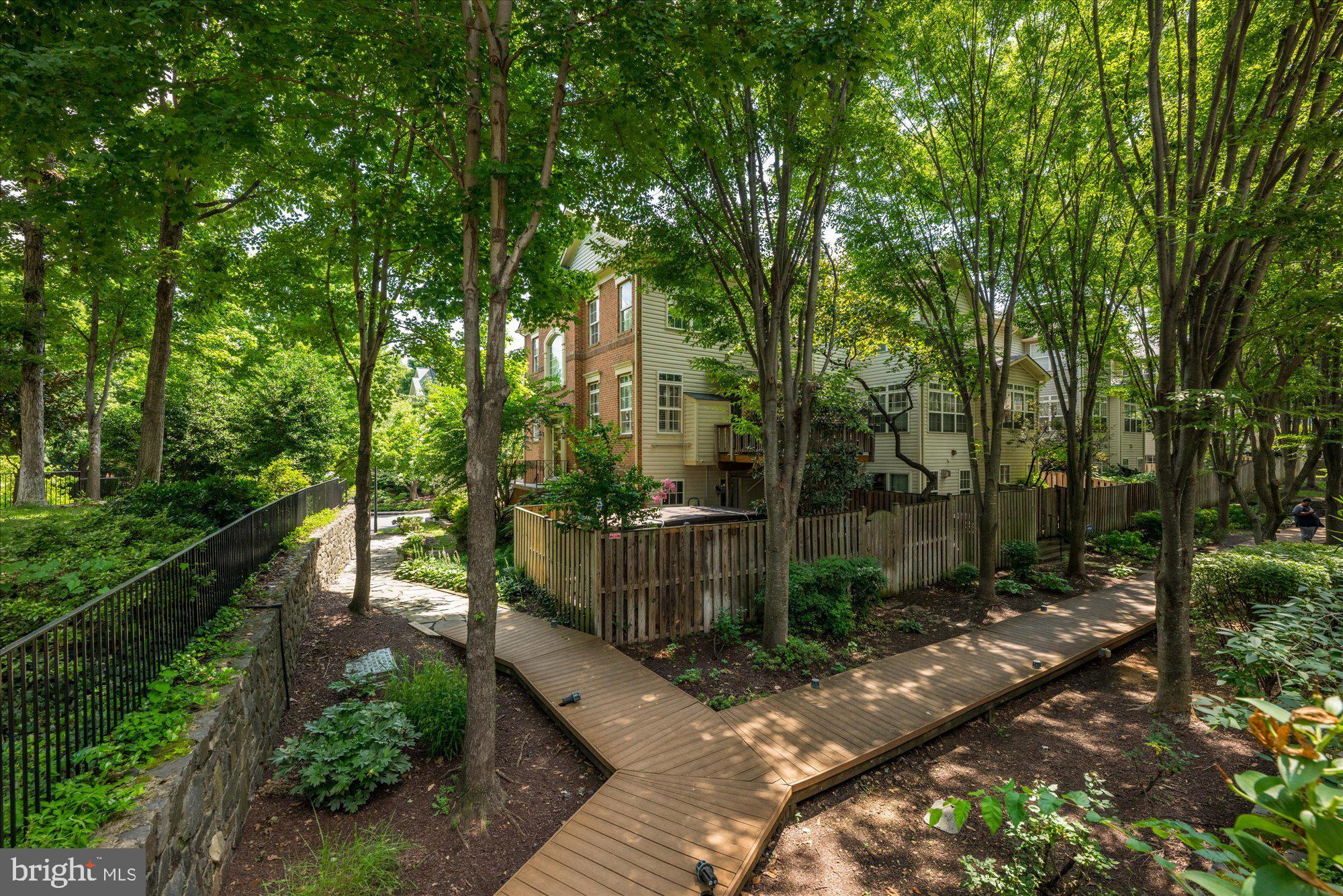 STONEGATE AT HIGHPOINTE - Residential