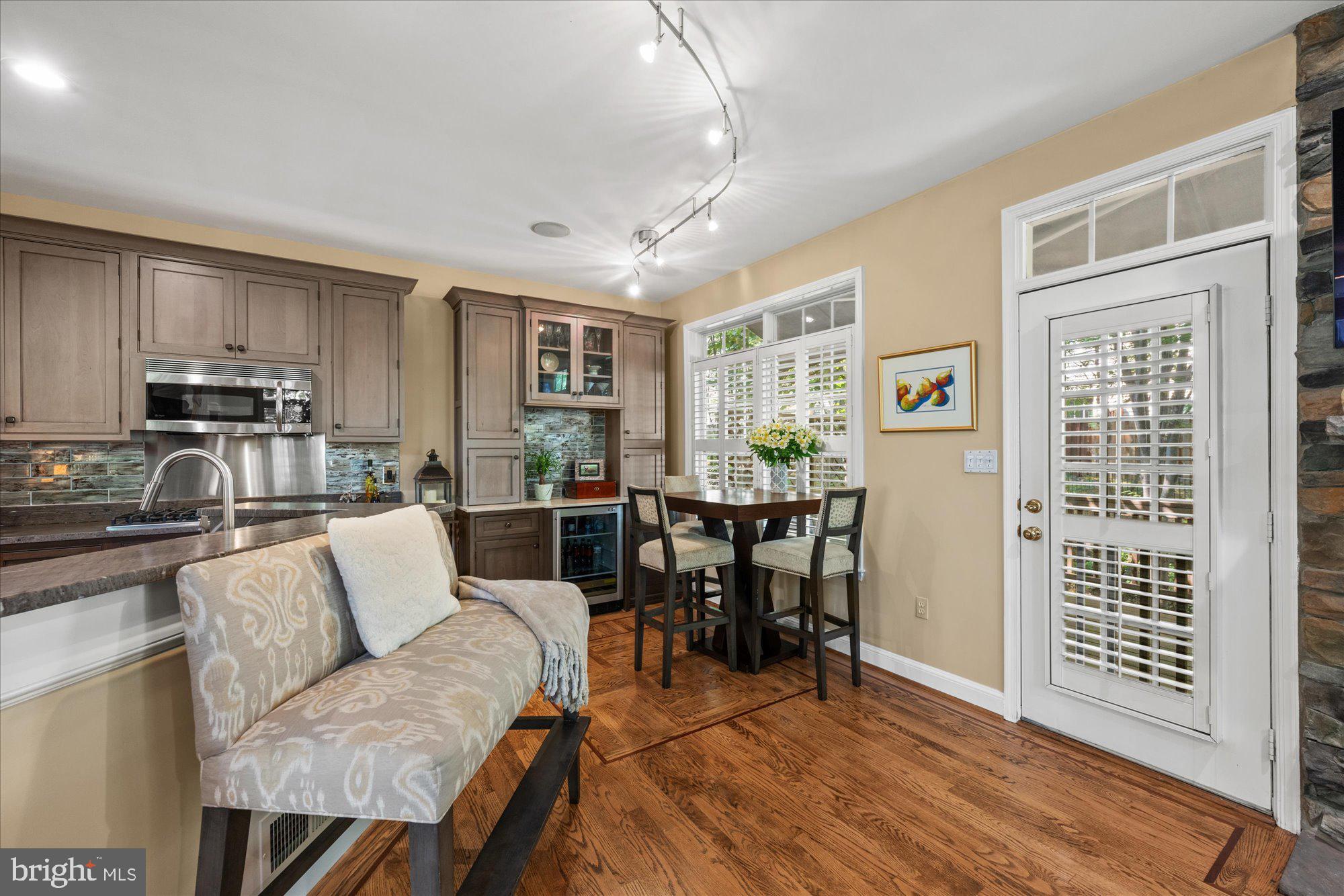 STONEGATE AT HIGHPOINTE - Residential