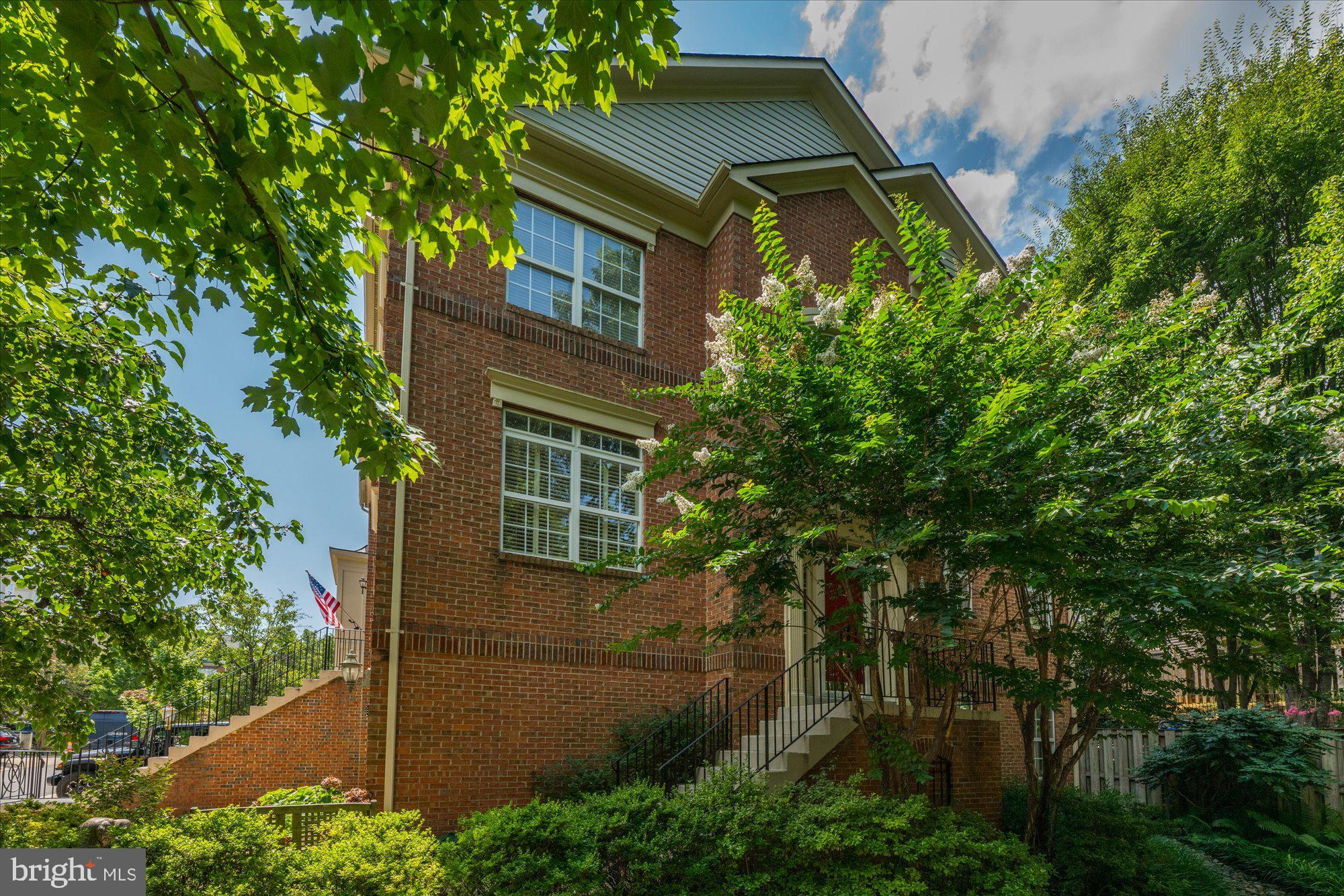 4648 LAMBERT DRIVE
