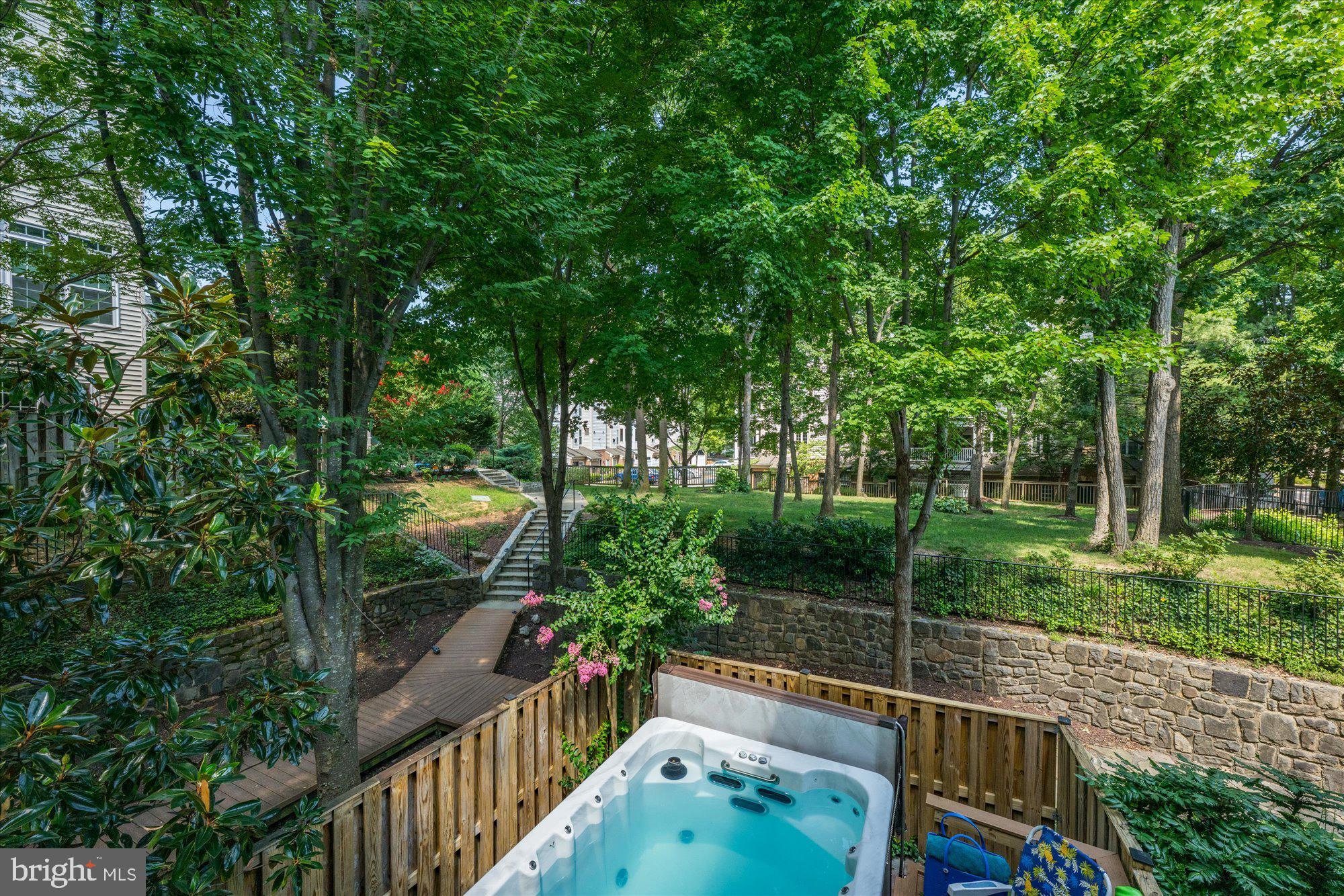 STONEGATE AT HIGHPOINTE - Residential