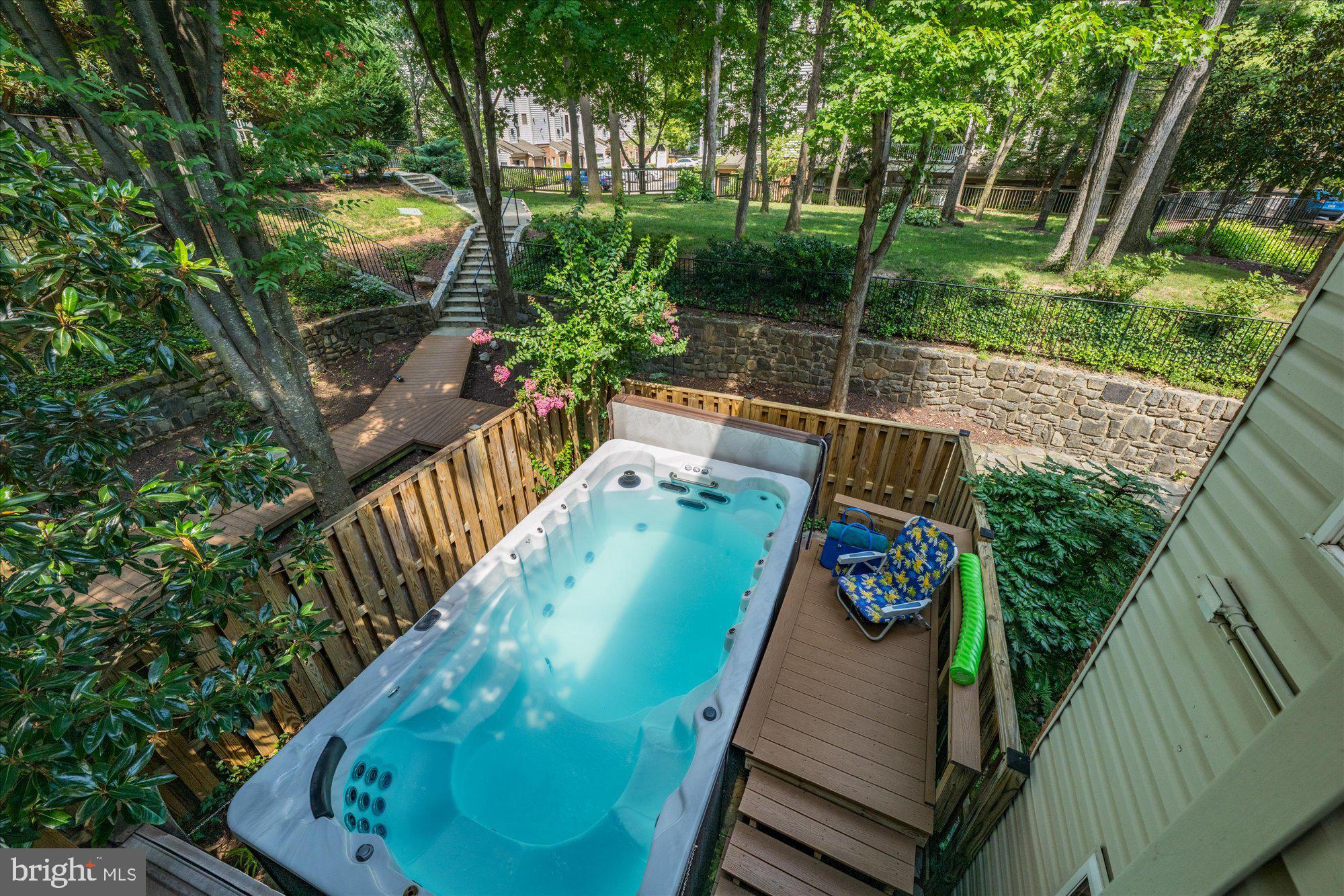 STONEGATE AT HIGHPOINTE - Residential