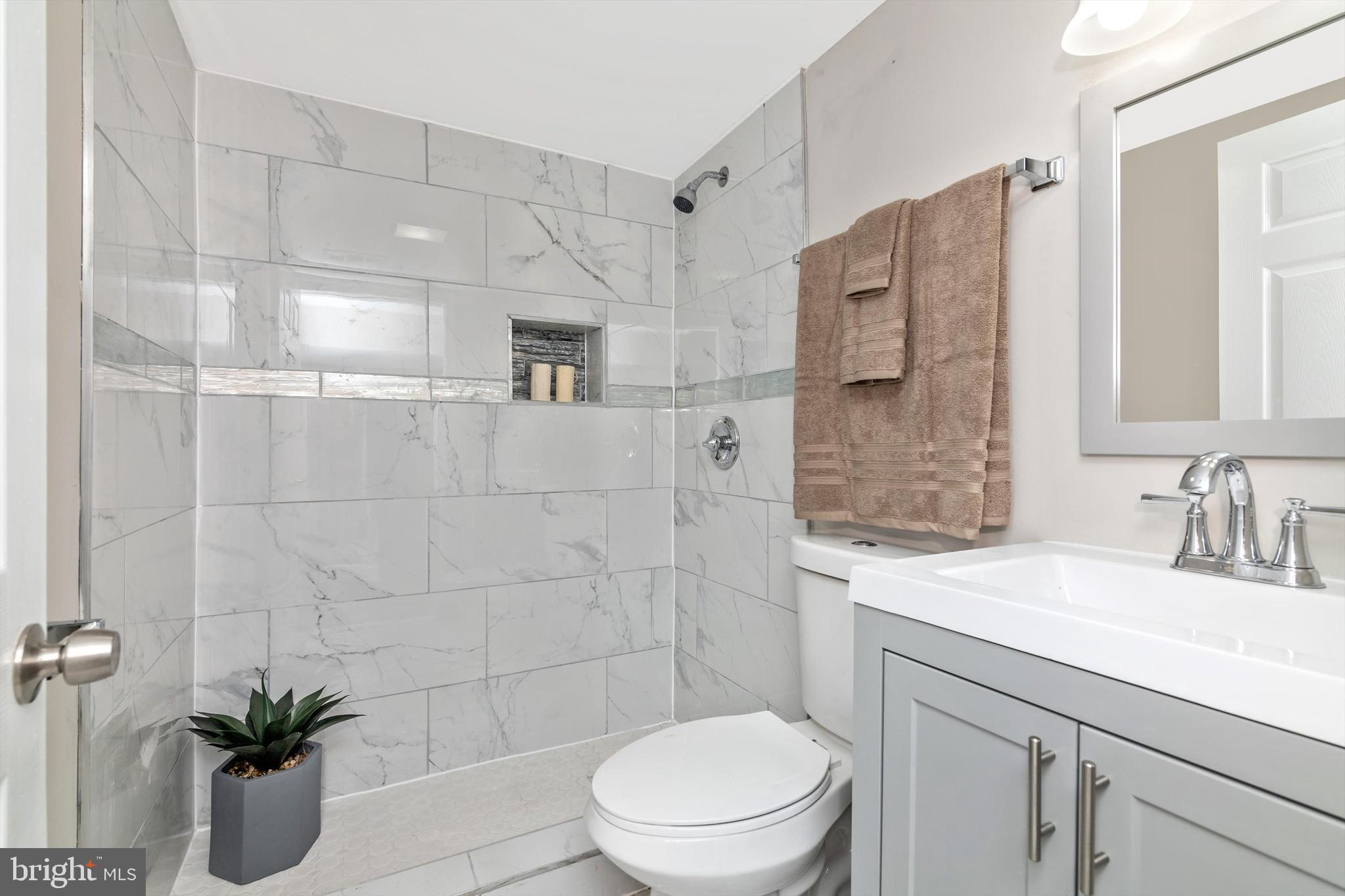 WHEATON WOODS - Residential