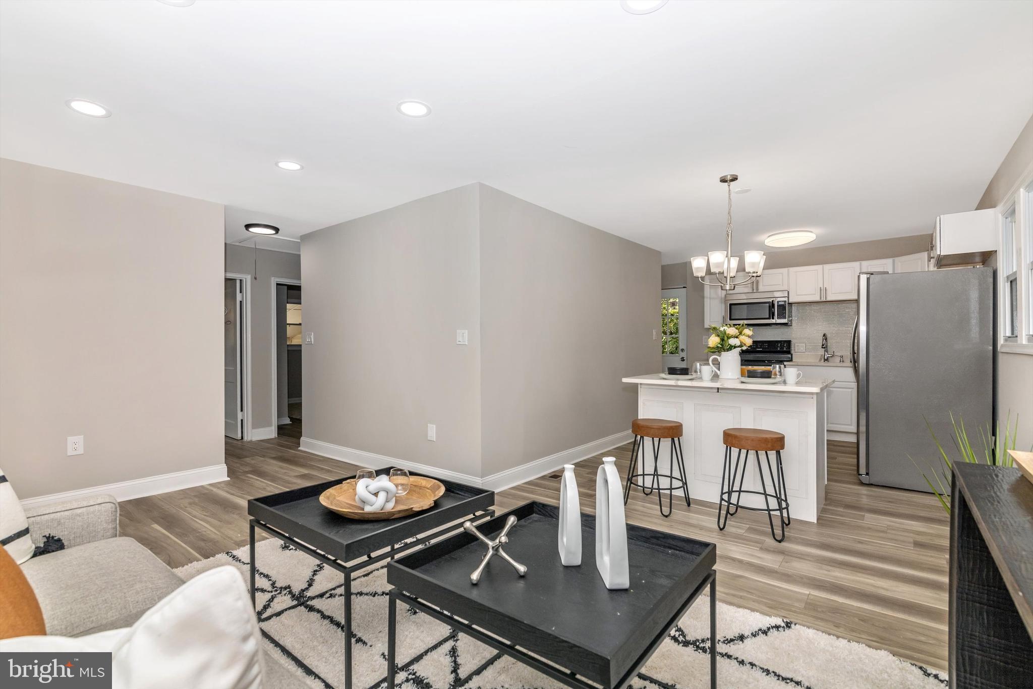 WHEATON WOODS - Residential