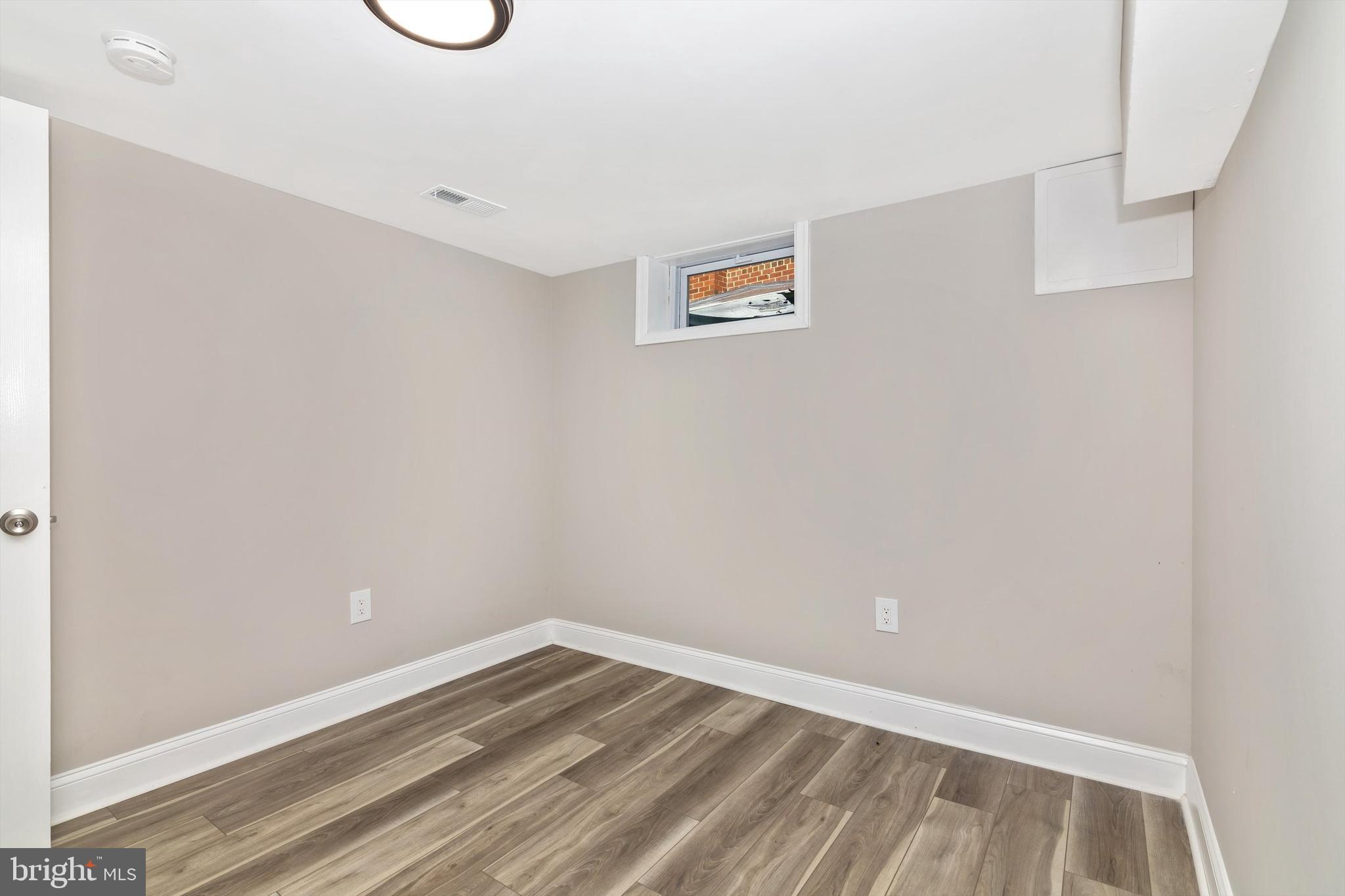 WHEATON WOODS - Residential