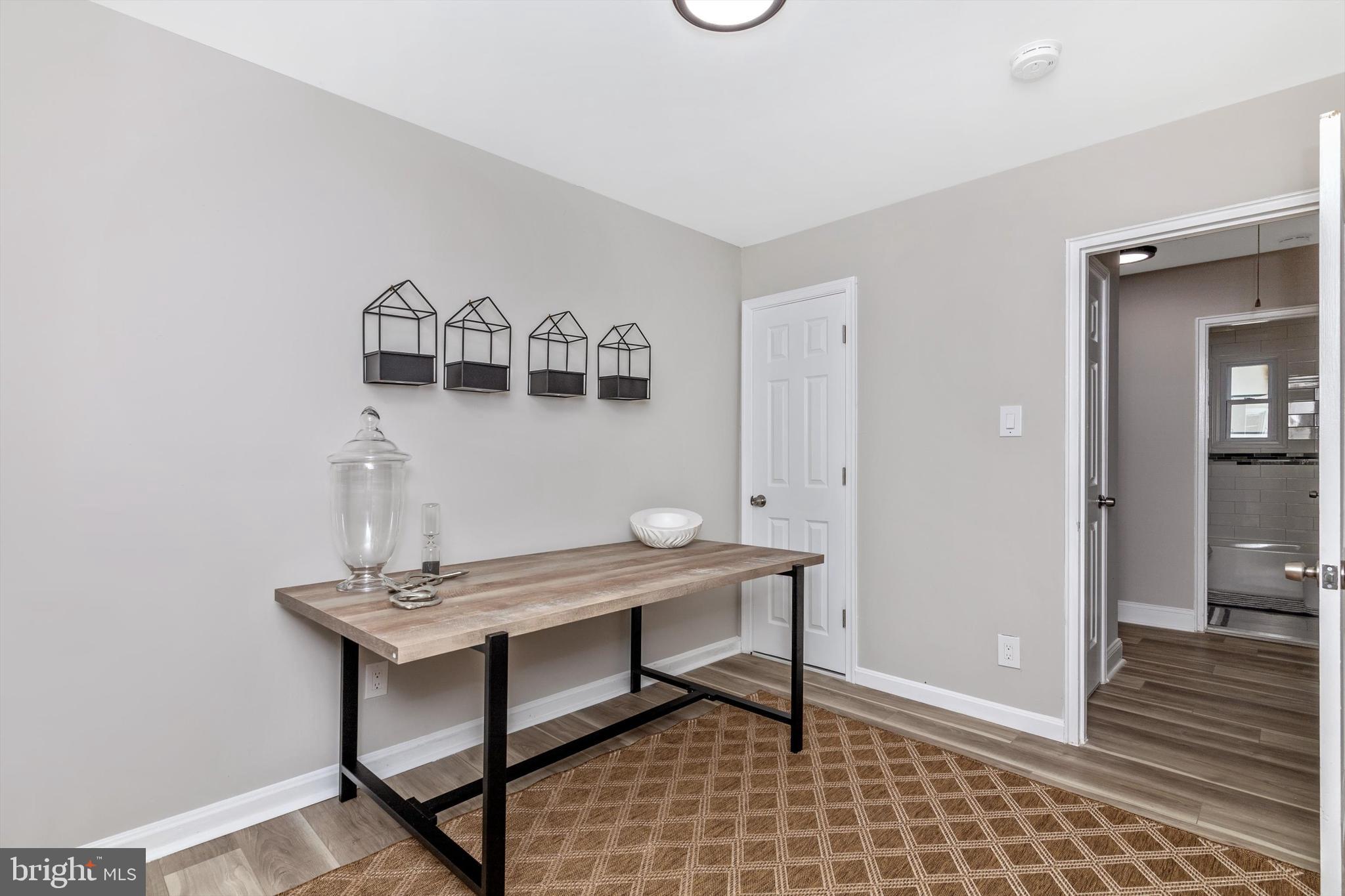 WHEATON WOODS - Residential