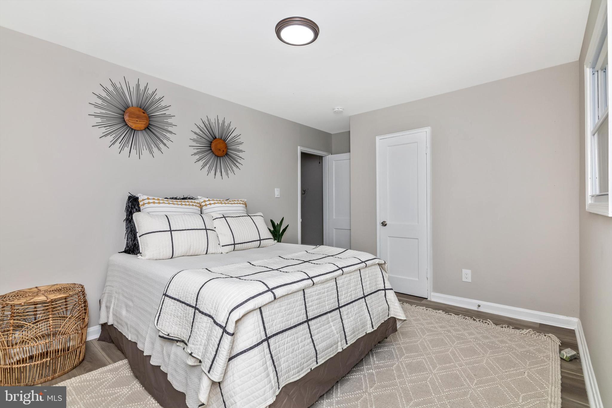 WHEATON WOODS - Residential