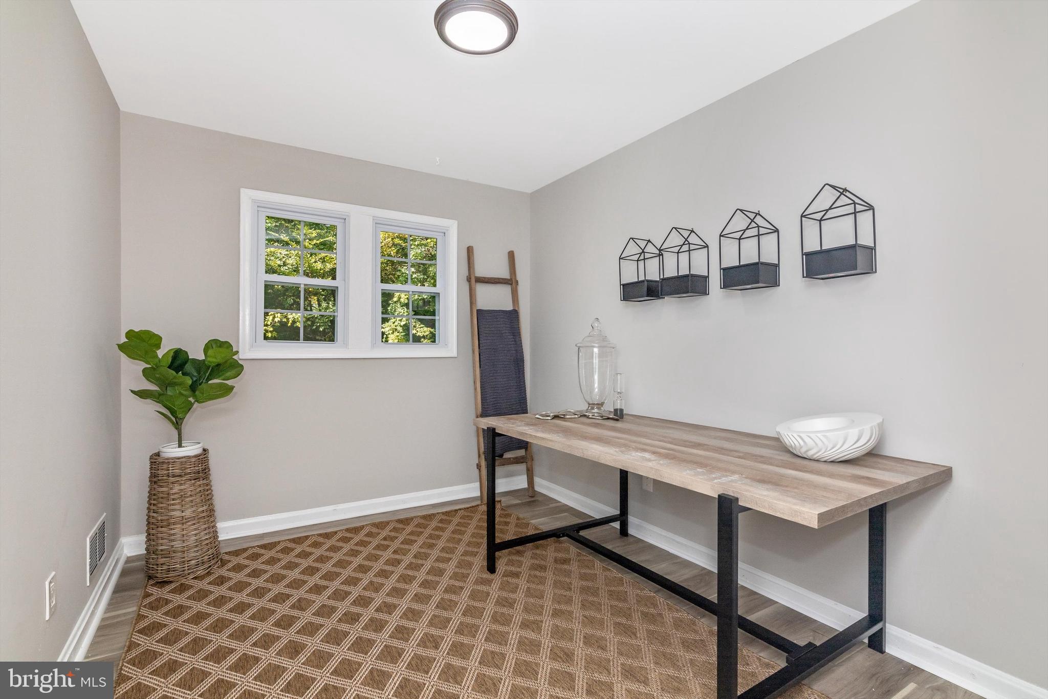 WHEATON WOODS - Residential