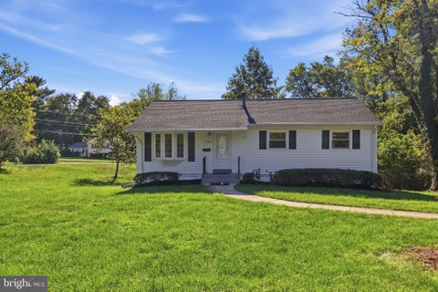 Photo of 4901 Split Rock Road, ALEXANDRIA, VA 22310 (MLS # VAFX2347850)