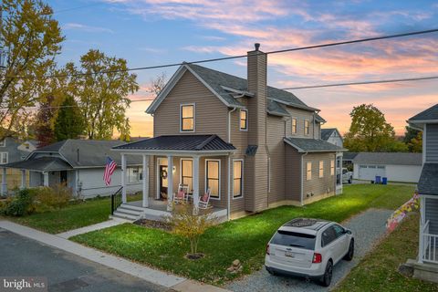 Homes For Sale - 330 Cecil Street St<br/> CHESAPEAKE CITY, MD 21915