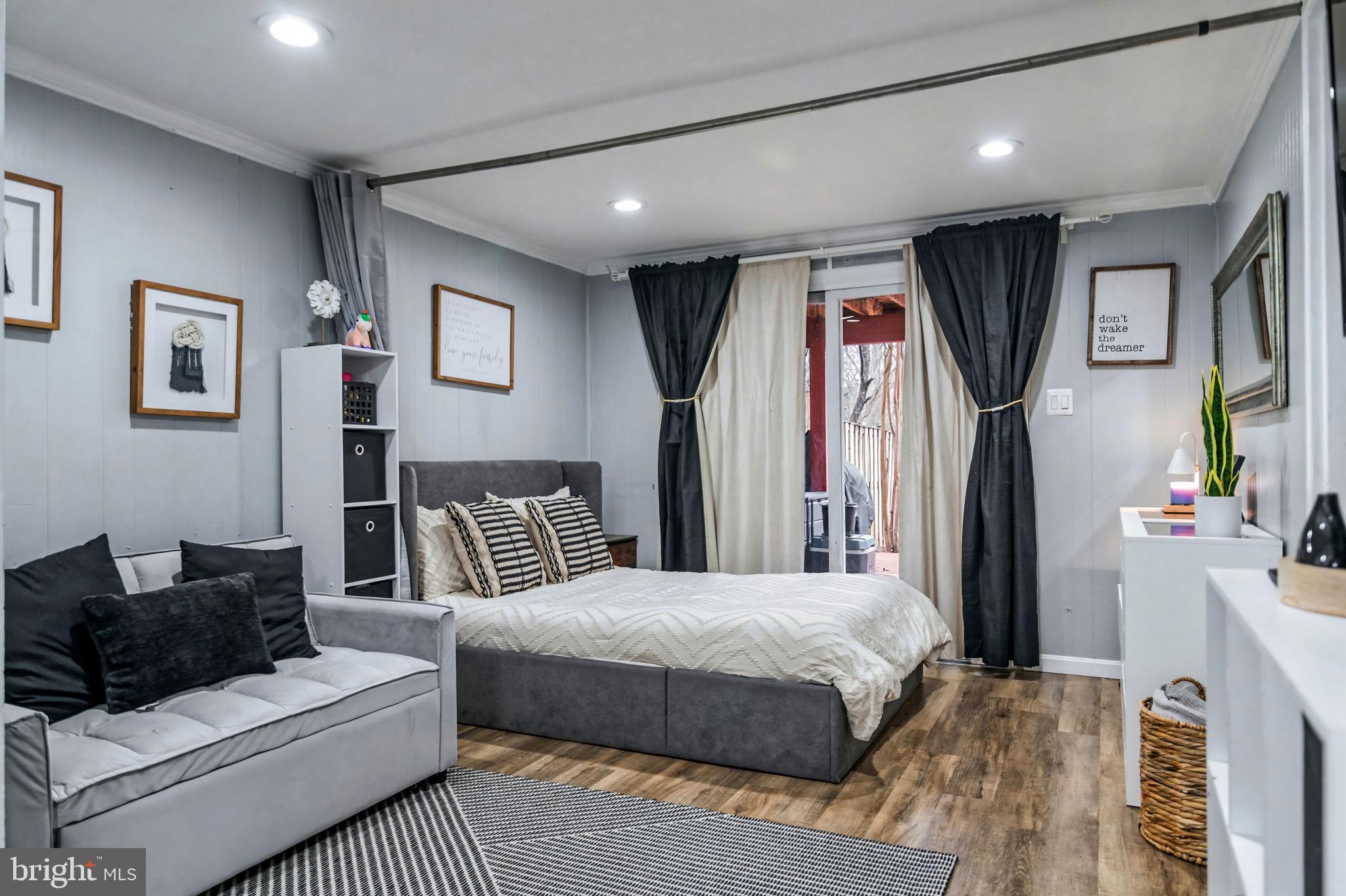 SUDLEY PLACE - Residential