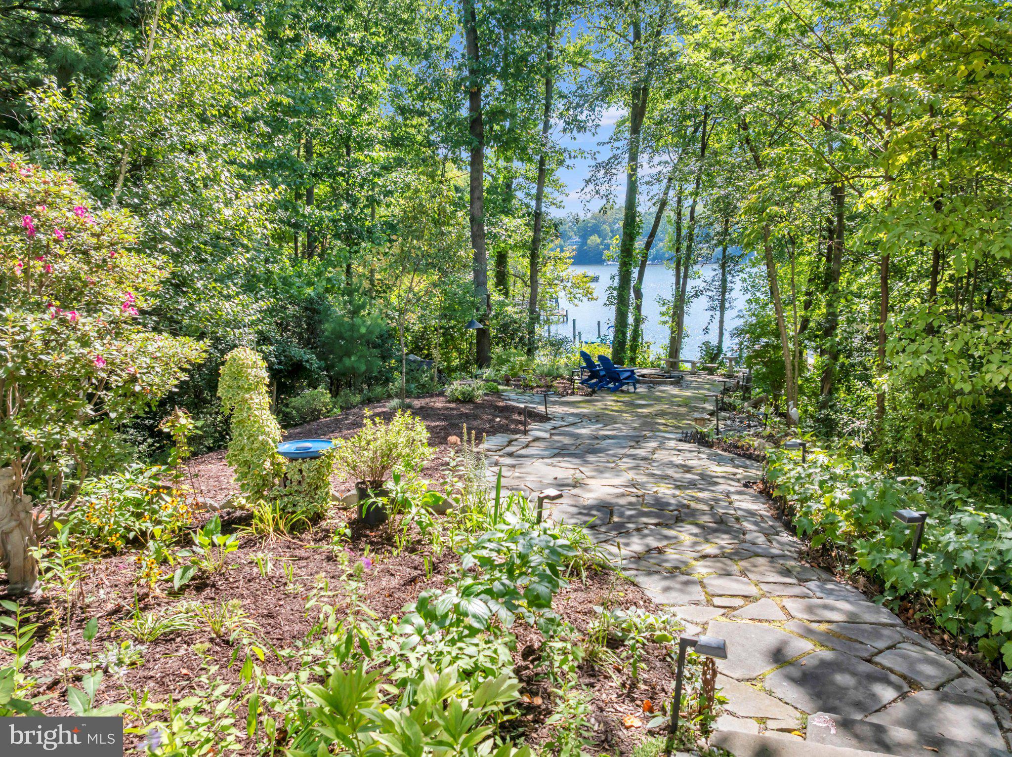 527 FOREST ROAD