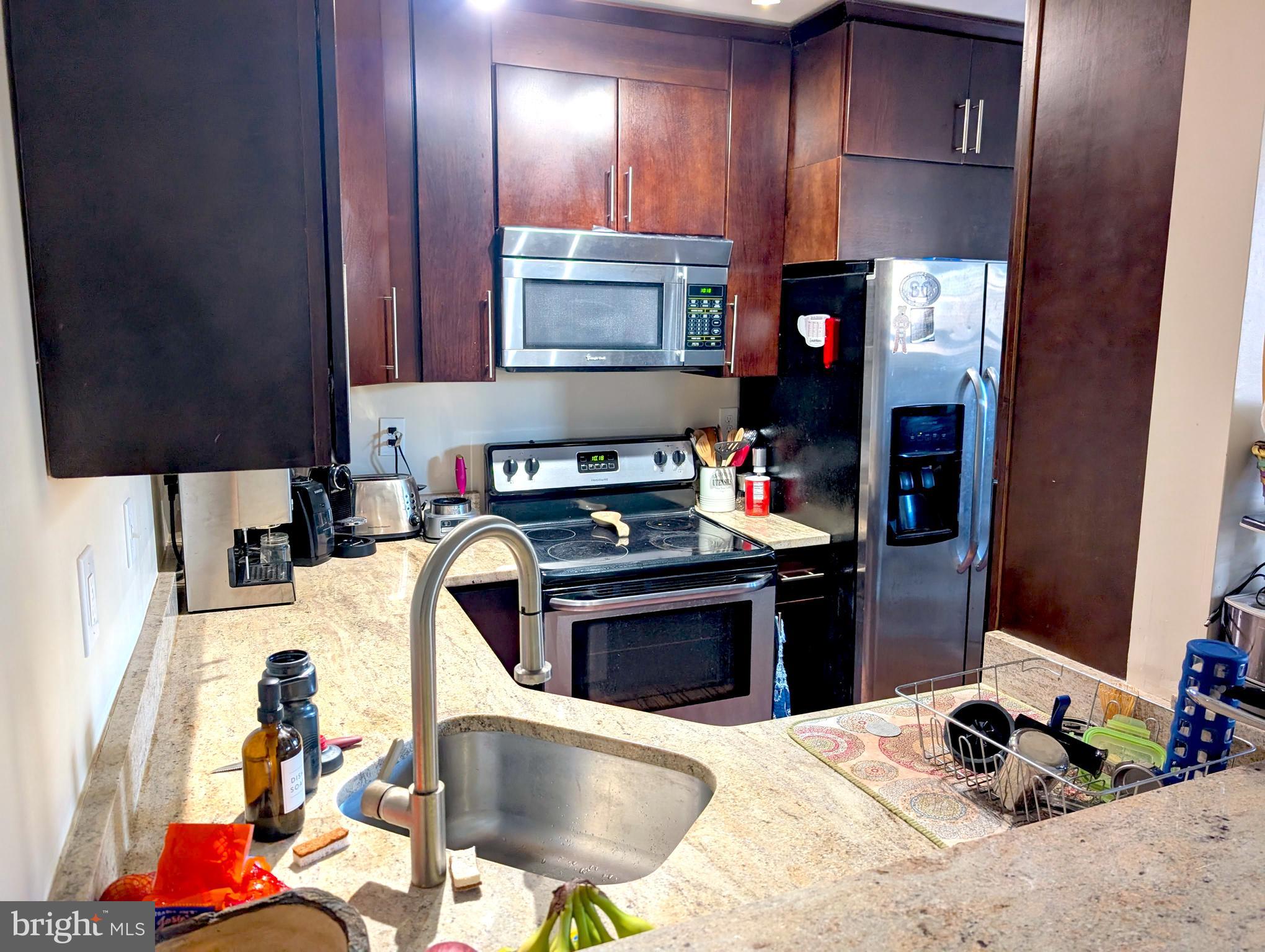 COLONIAL VILLAGE - Residential Lease