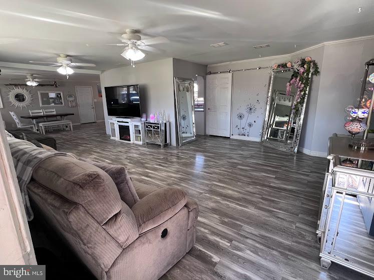 HALLEY ESTATES - Residential