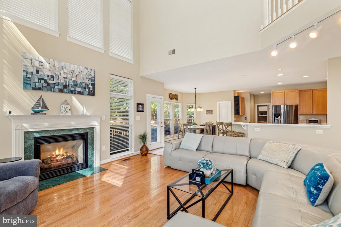 ASHBURN VILLAGE - Residential