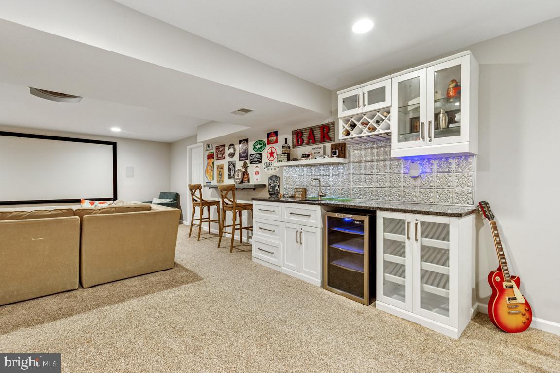 ASHBURN VILLAGE - Residential