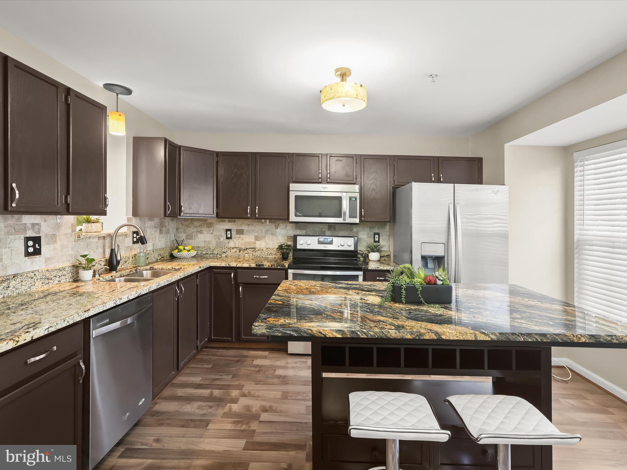 6611 FABLE COURT