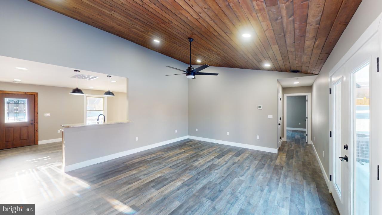 NEW CREEK HEIGHTS - Residential