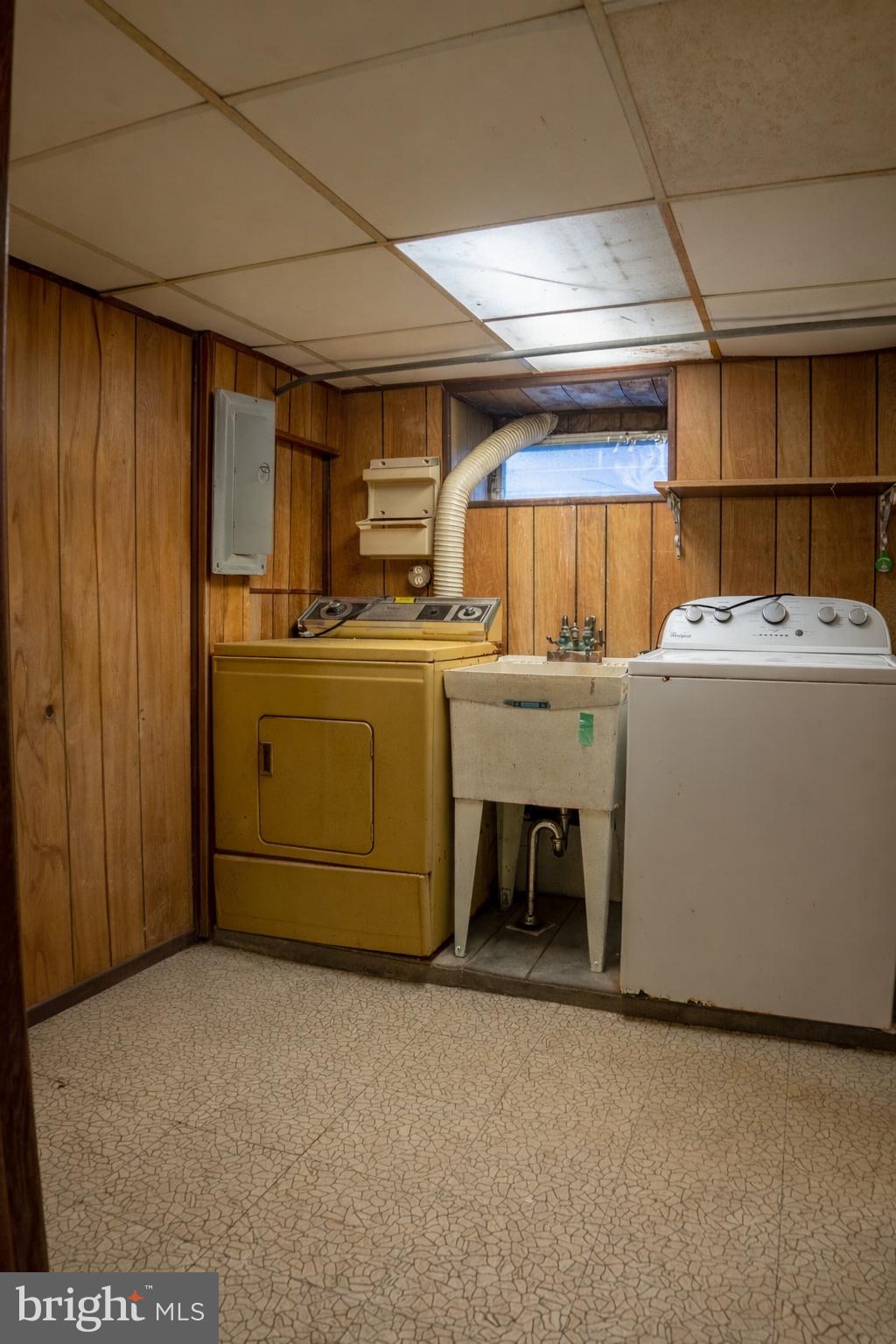 BURHOLME - Residential