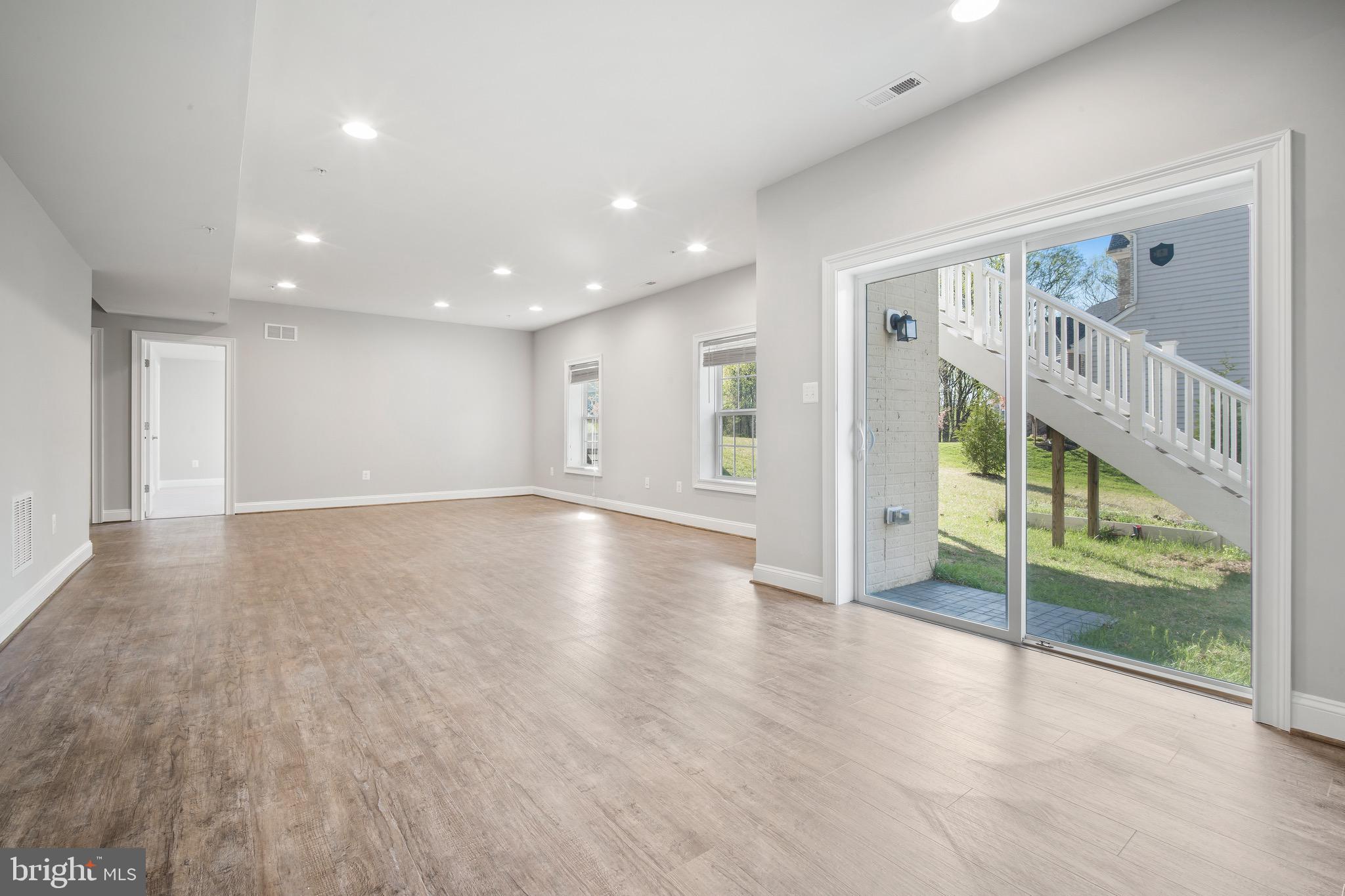 WINCOPIA FARMS - Residential