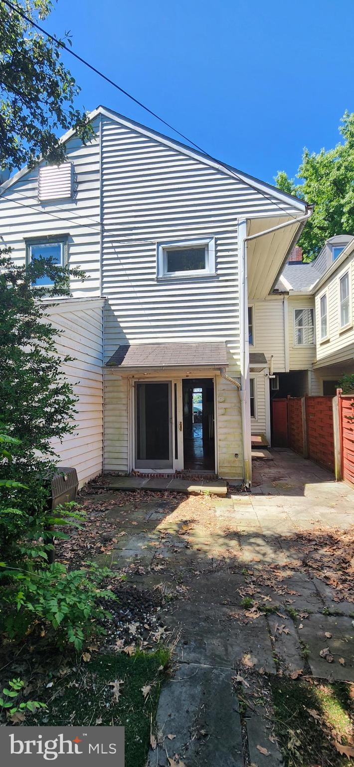 623 S FRONT STREET