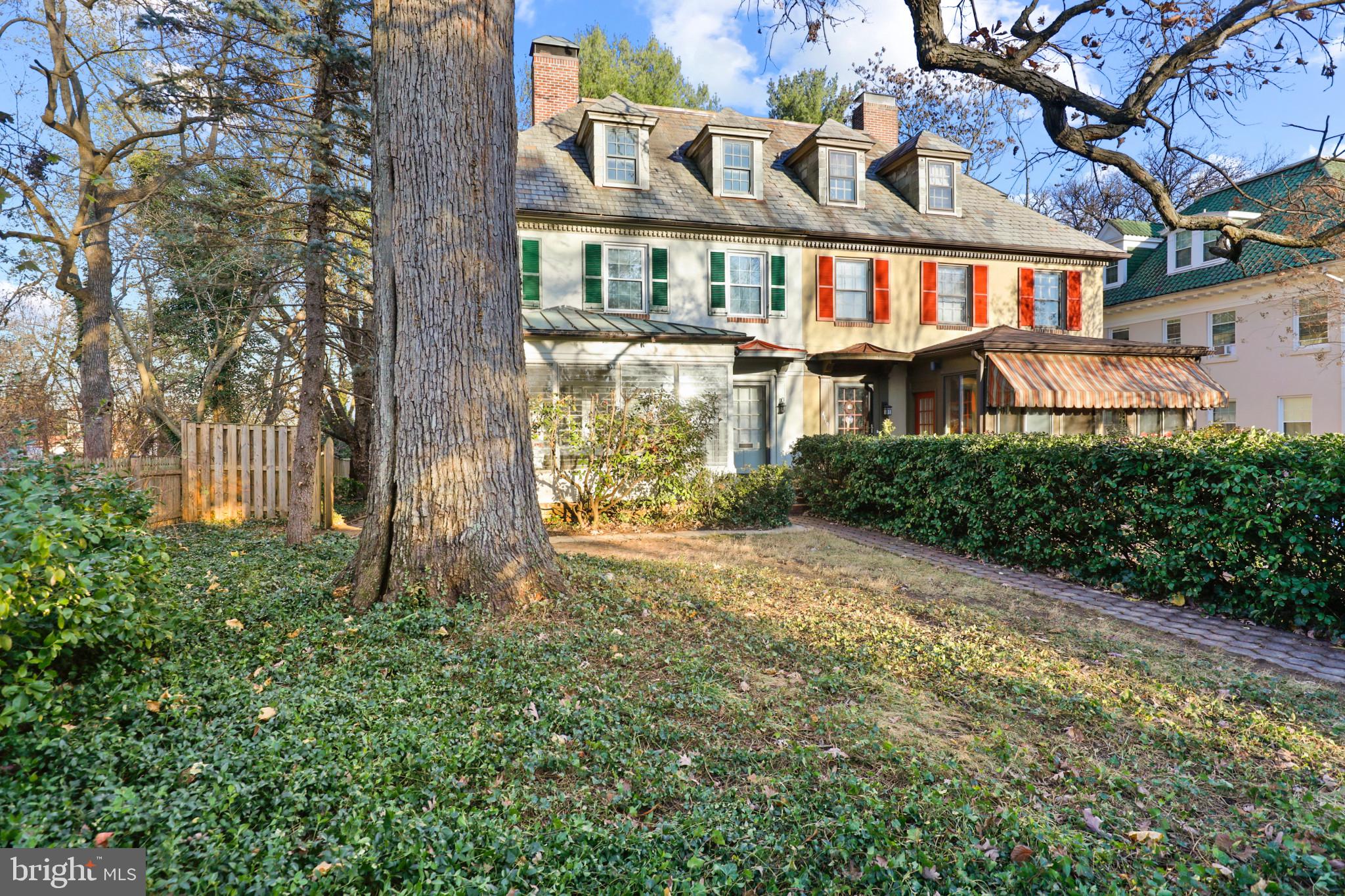 ROLAND PARK - Residential