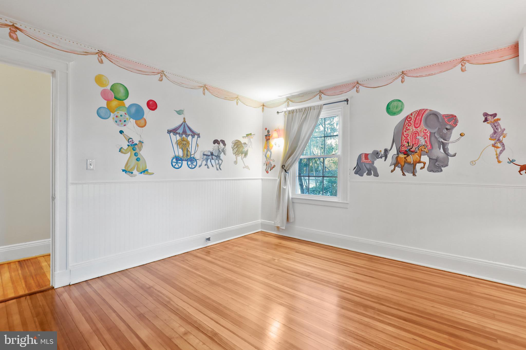 ROLAND PARK - Residential