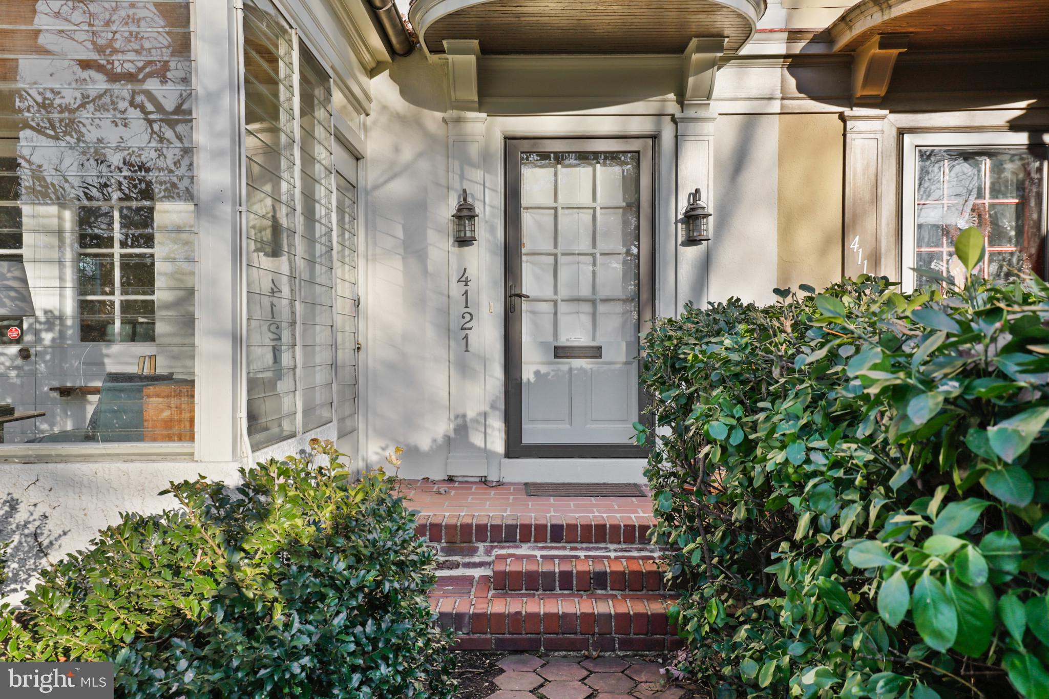 ROLAND PARK - Residential