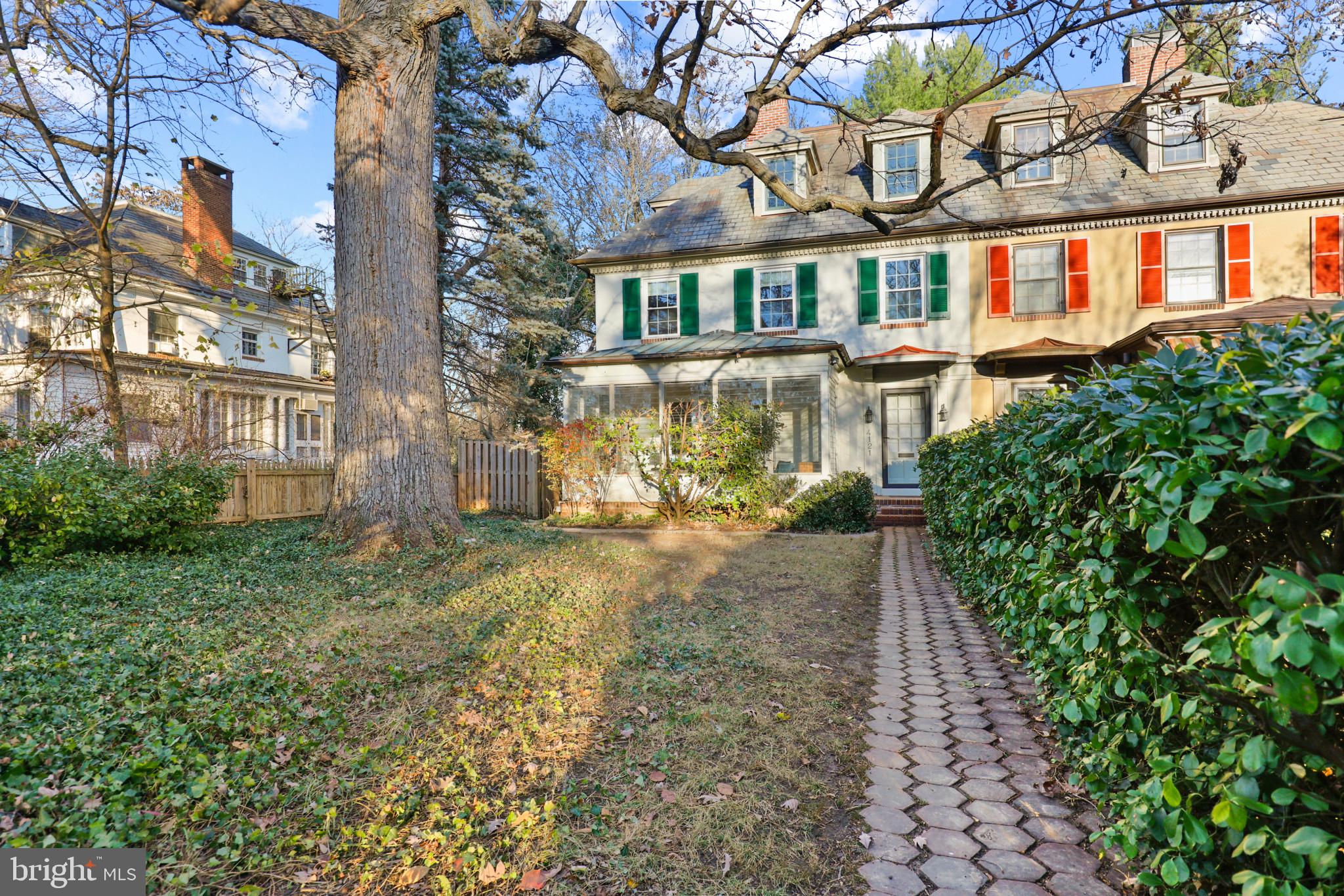 ROLAND PARK - Residential