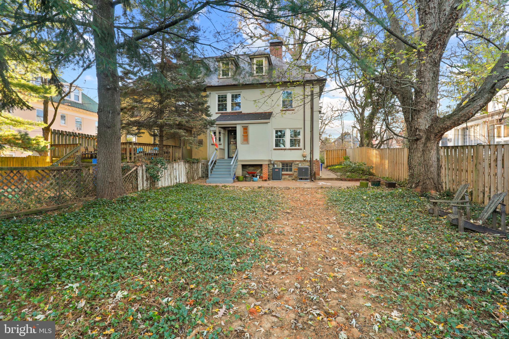 ROLAND PARK - Residential